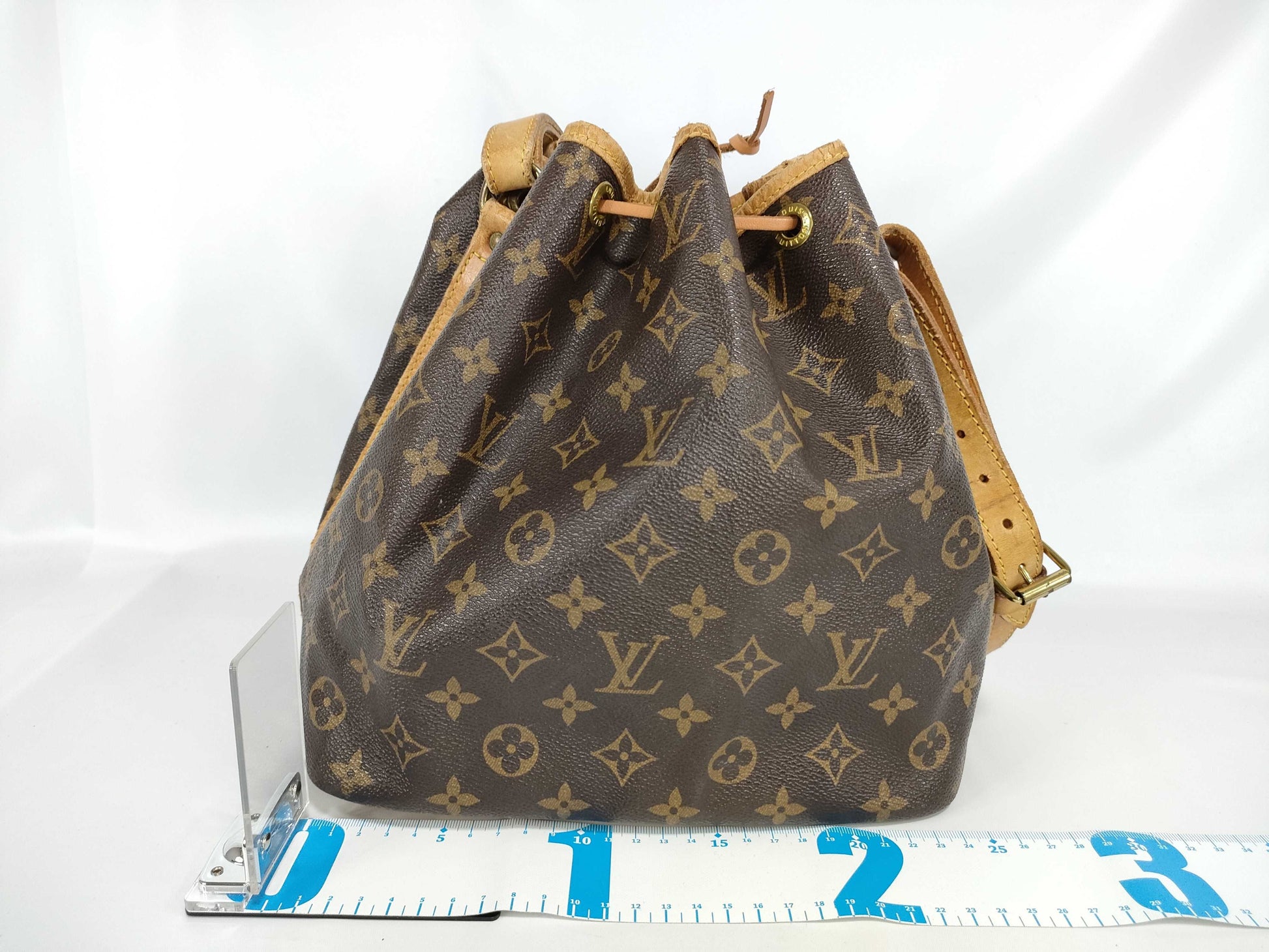 LOUIS VUITTON [Serial Number] RFID Unverifiable AR0937 Monogram M42224 Noe Shoulder Bag