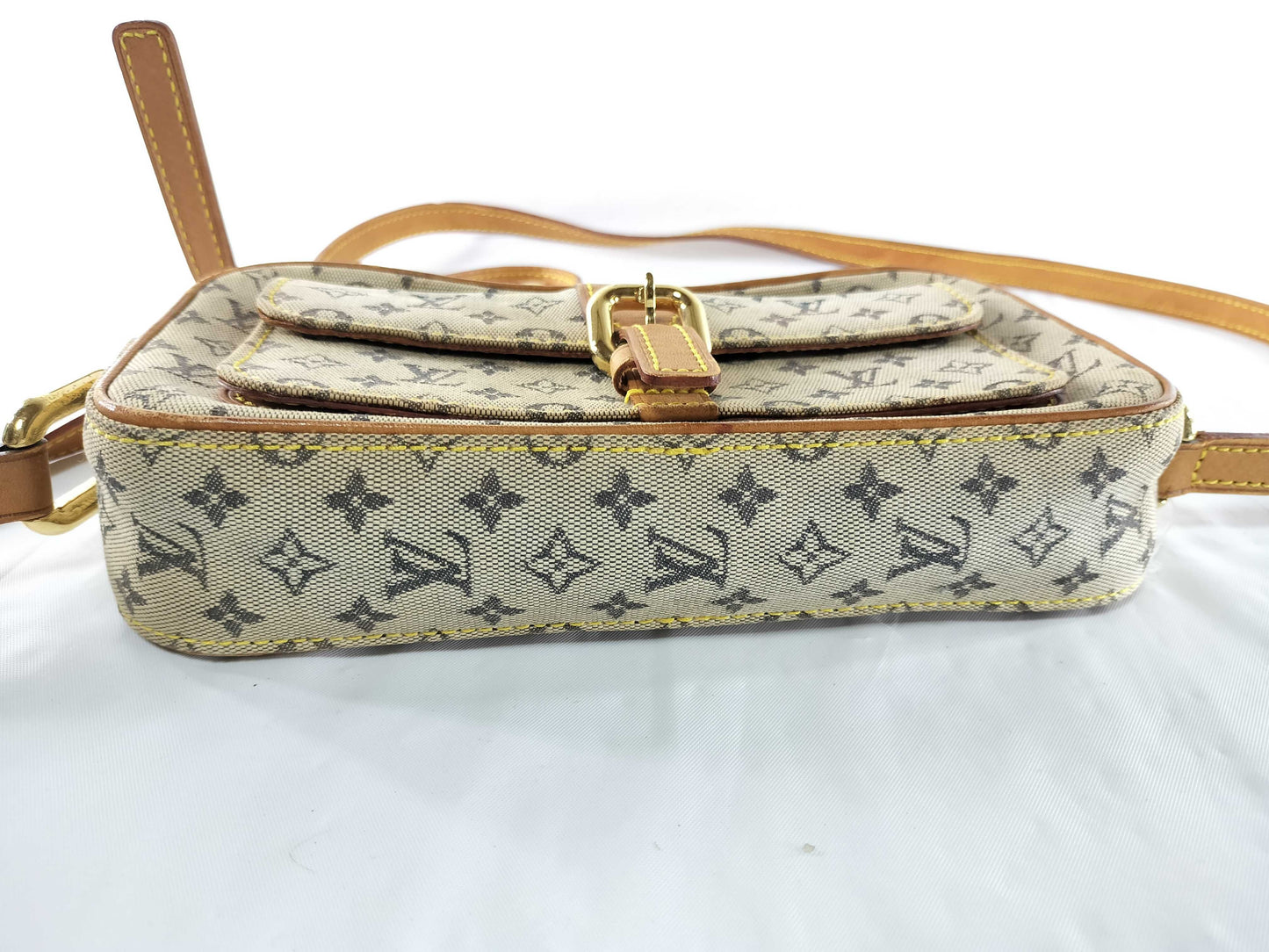 LOUIS VUITTON Monogram Minilan Juliette Shoulder Bag