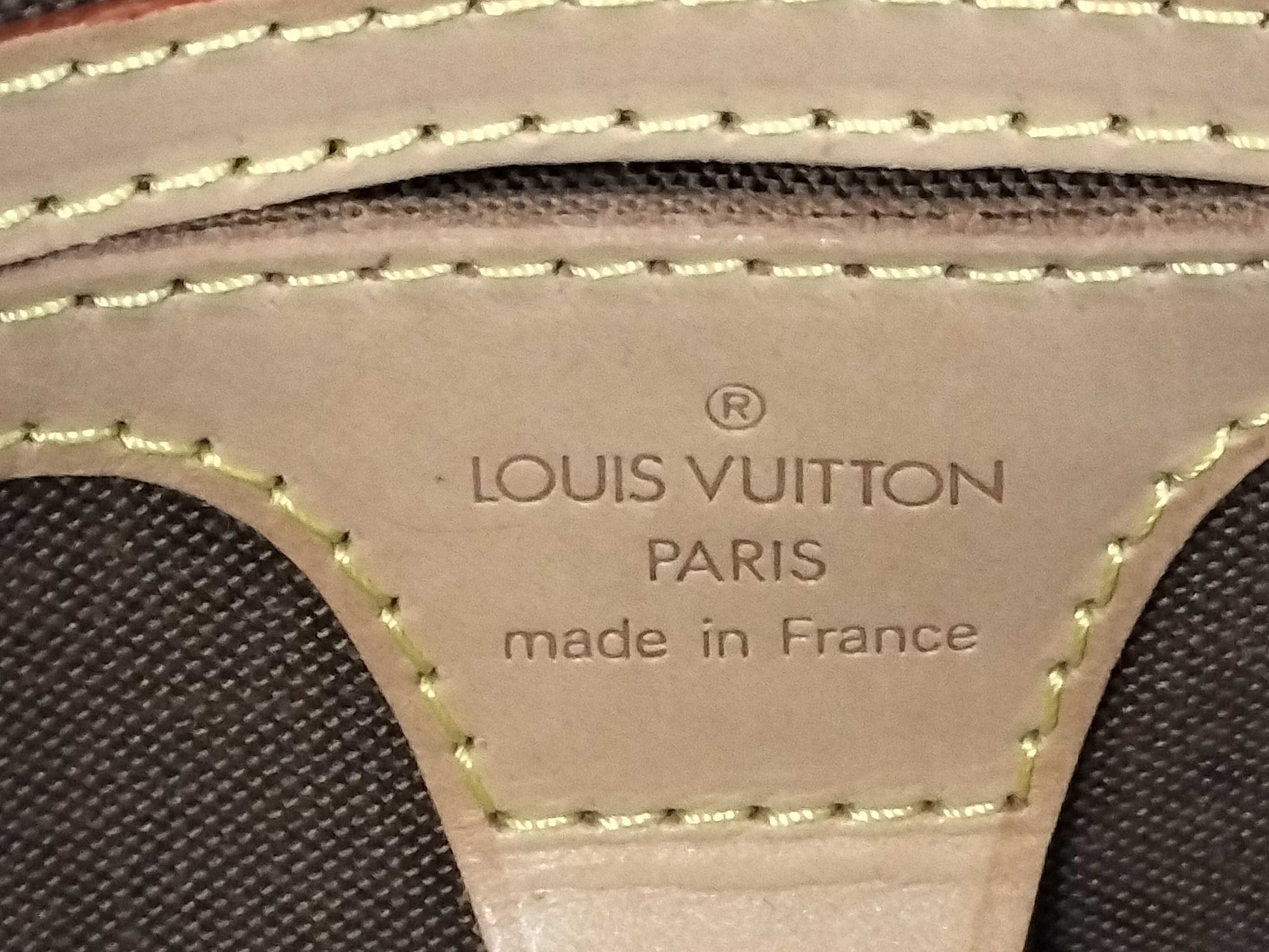 LOUIS VUITTON VI 1918 Monogram M51127 Ellipse PM Handbag