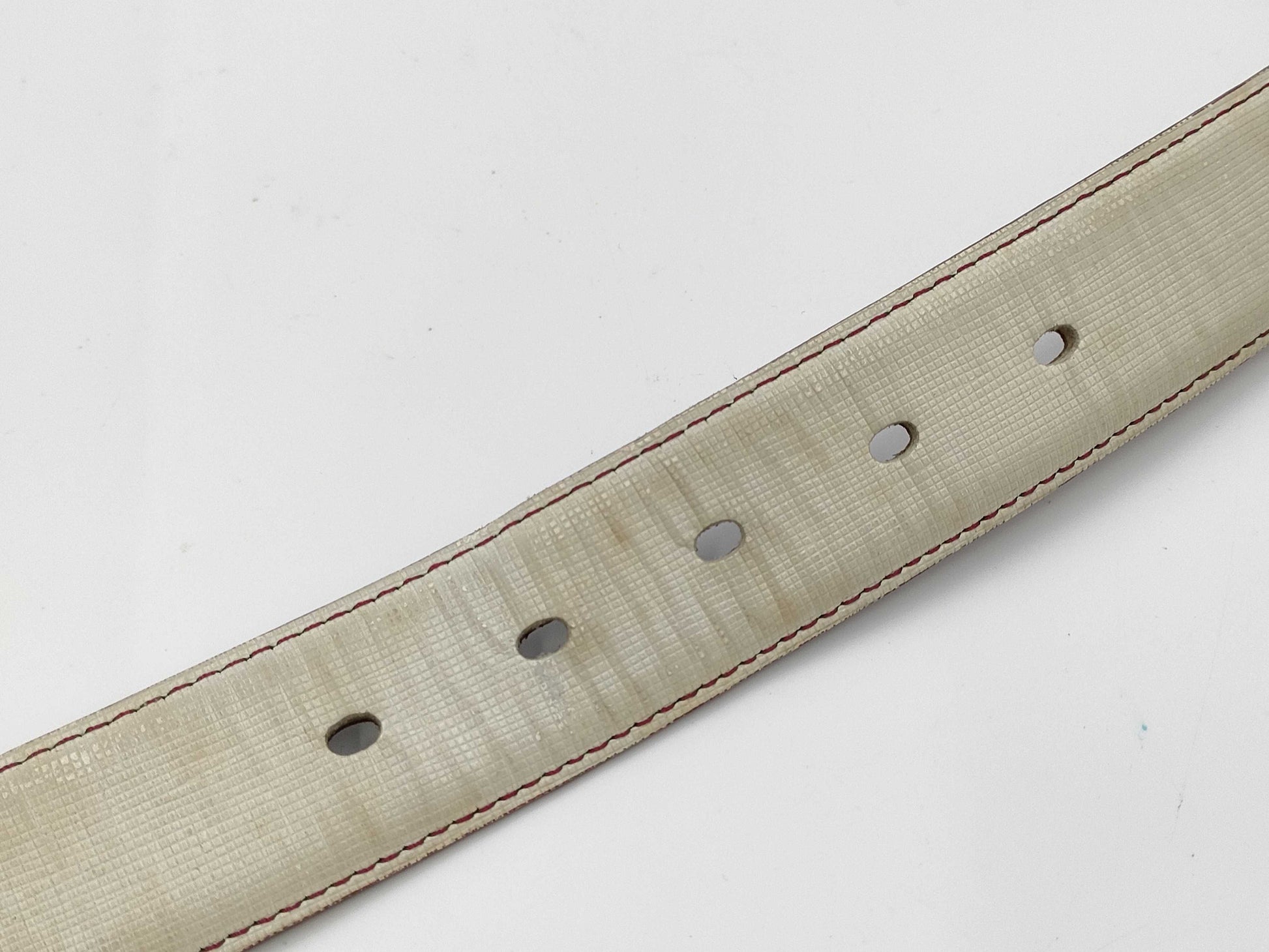 4 Salvatore Ferragamo belts: Gancini, Louis Vuitton, Burberry, and Coach.