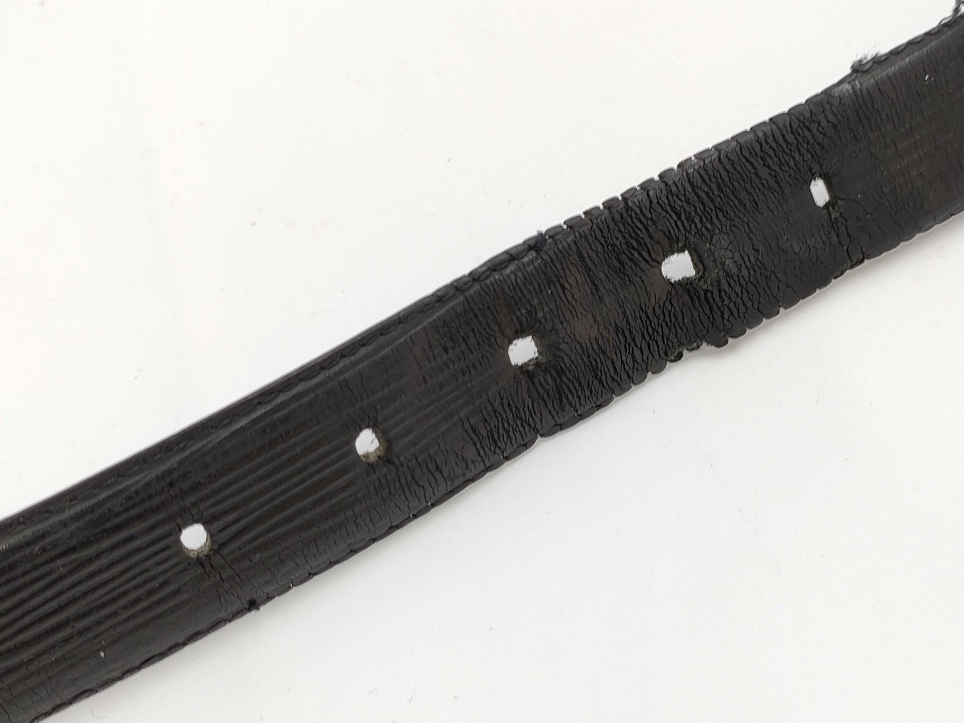 4 Salvatore Ferragamo belts: Gancini, Louis Vuitton, Burberry, and Coach.