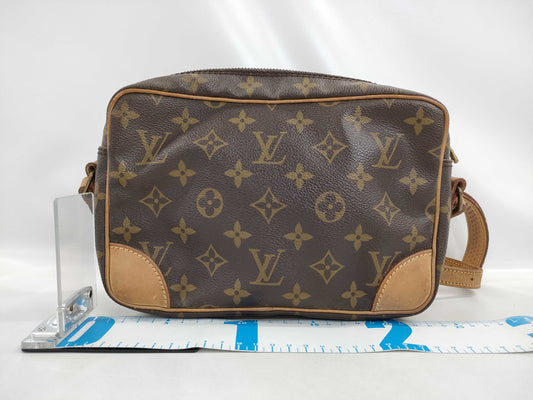 LOUIS VUITTON Monogram Shoulder Bag Trocadero 27 Shoulder Bag