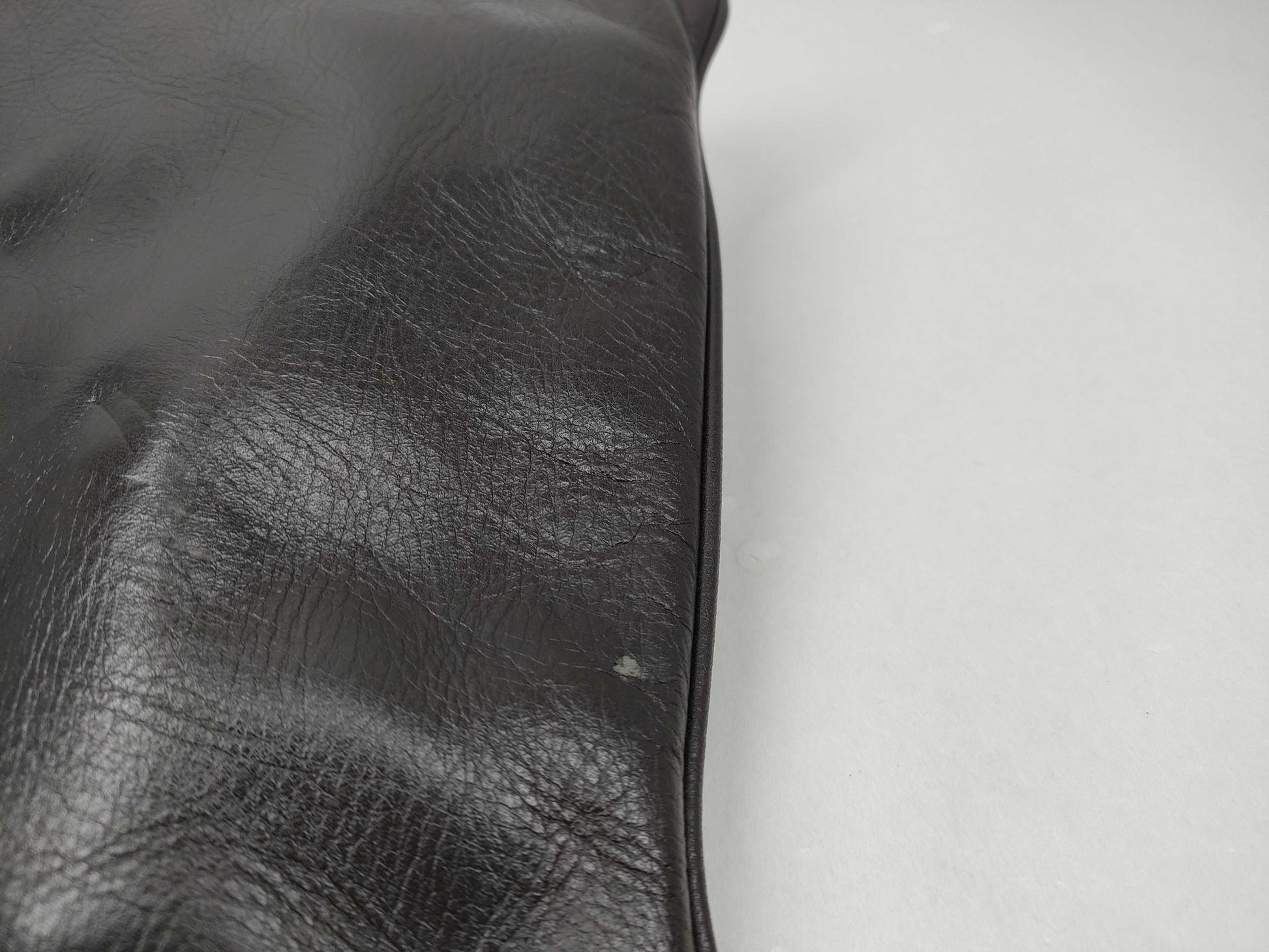 BALLY Leather Shoulder Bag