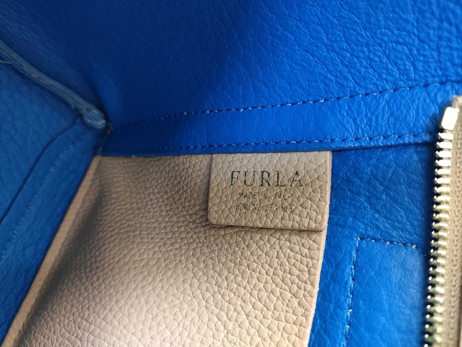 FURLA 2-way leather handbag