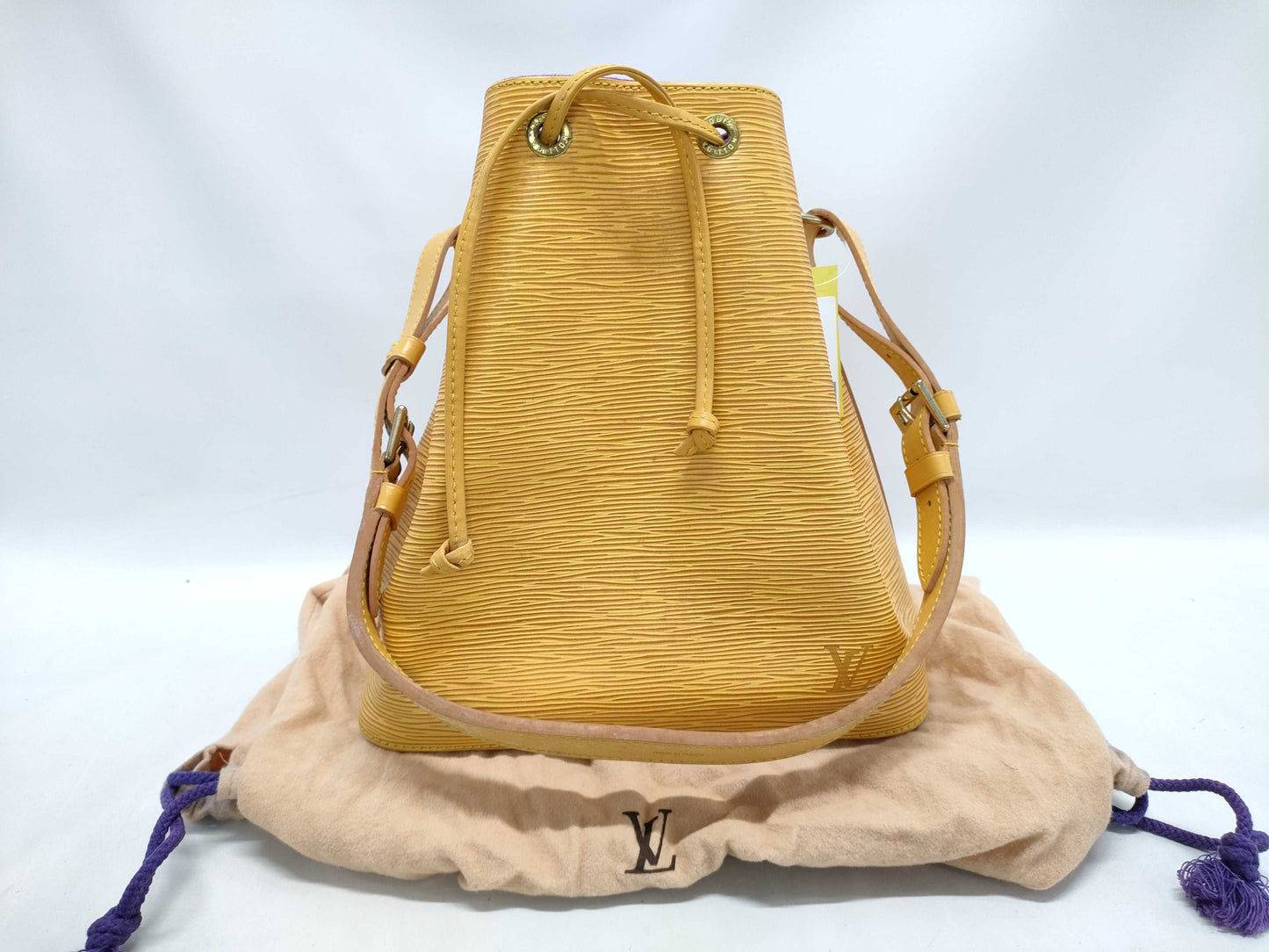 LOUIS VUITTON Epi Noe Shoulder Bag