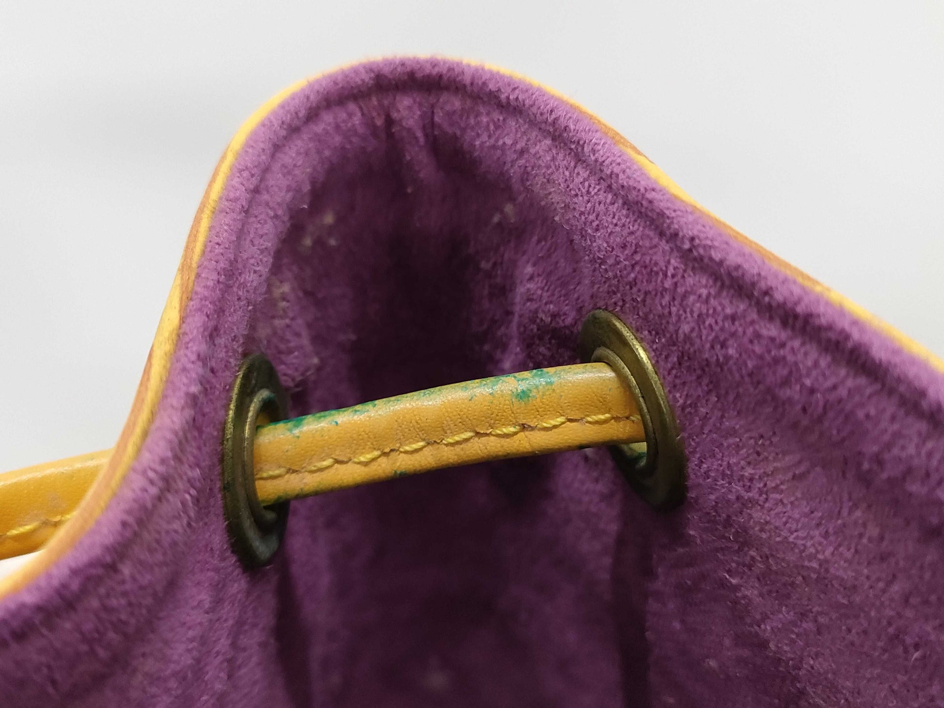 LOUIS VUITTON Epi Noe Shoulder Bag