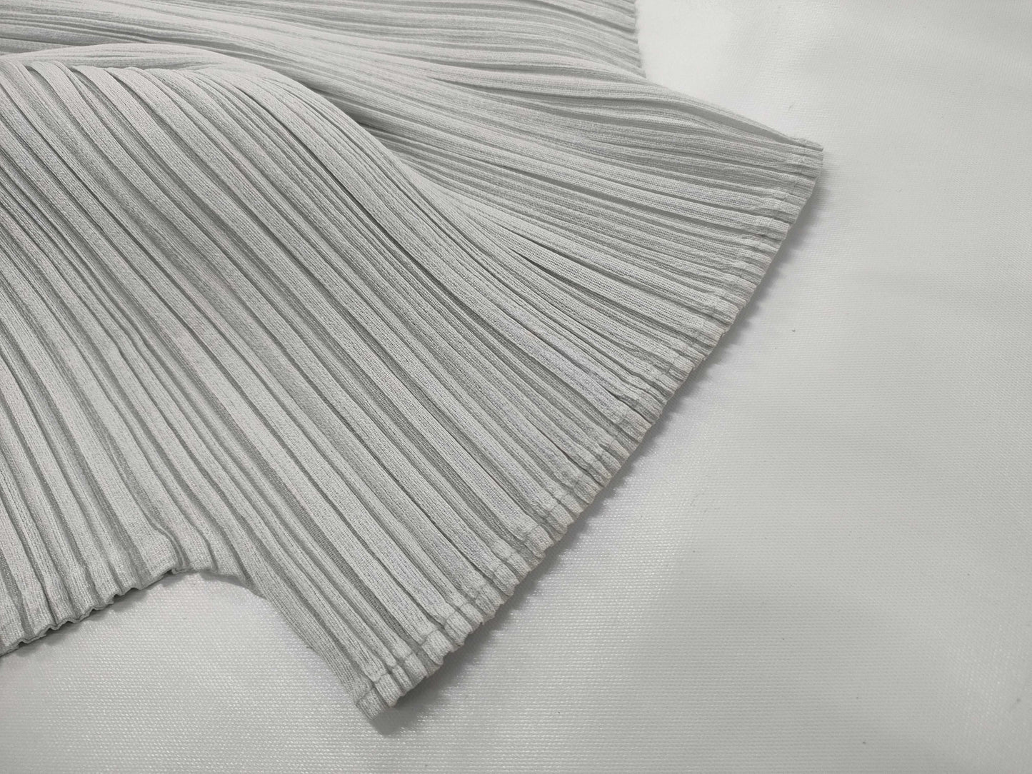 ISSEY MIYAKE Pleats Please Gray Short Sleeve Top