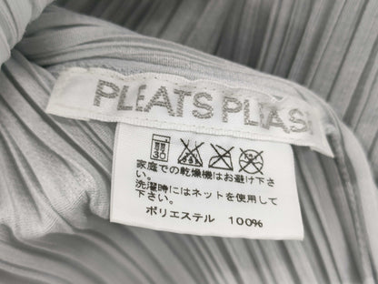 ISSEY MIYAKE Pleats Please Gray Short Sleeve Top