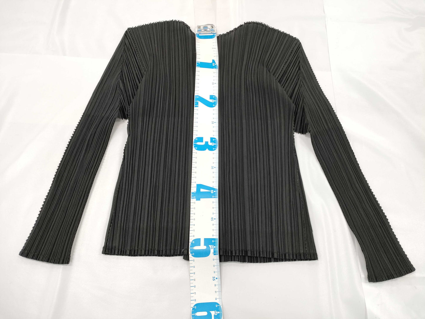 ISSEY MIYAKE Pleats Please Black Cardigan