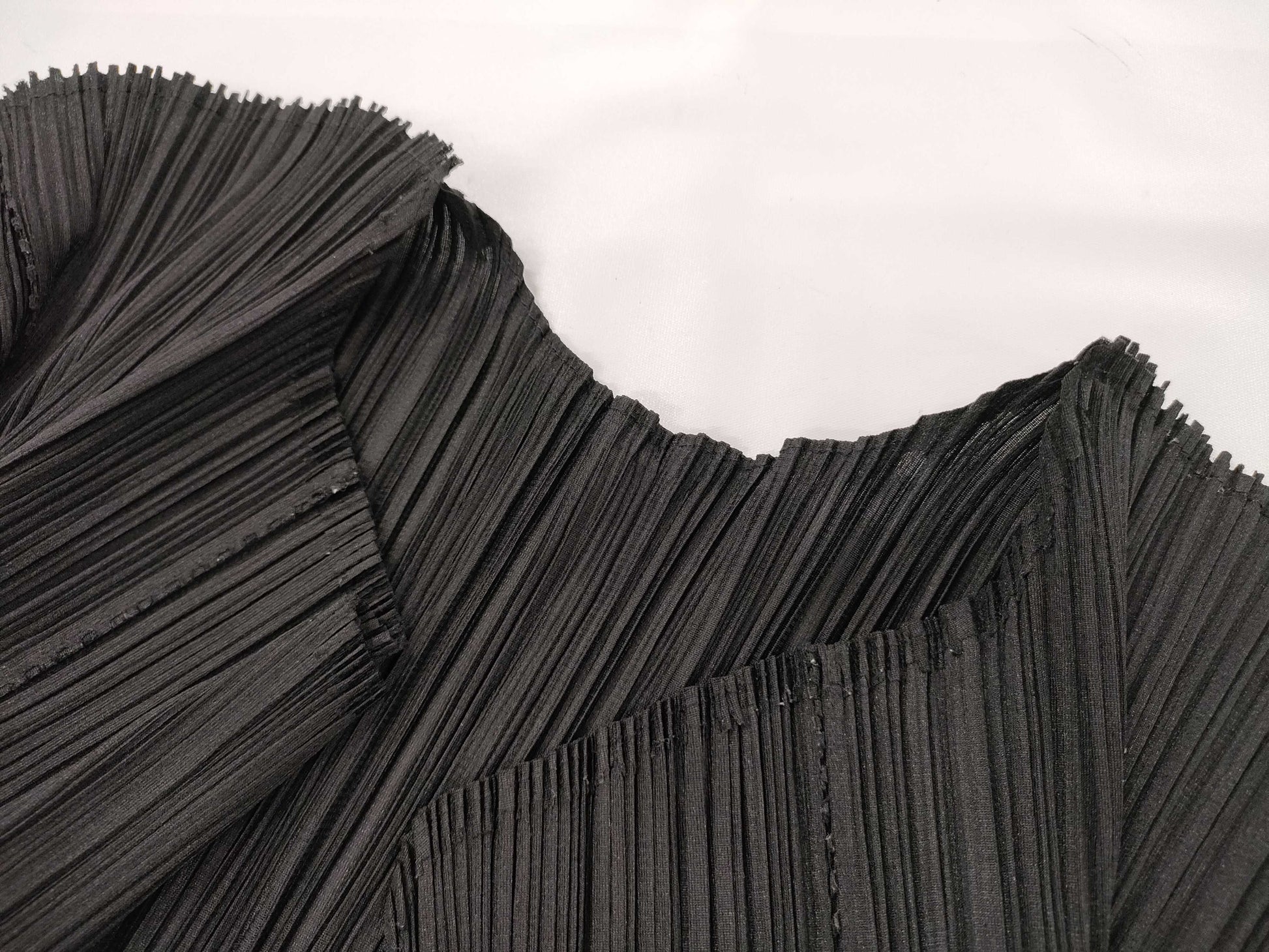 ISSEY MIYAKE Pleats Please Black Cardigan