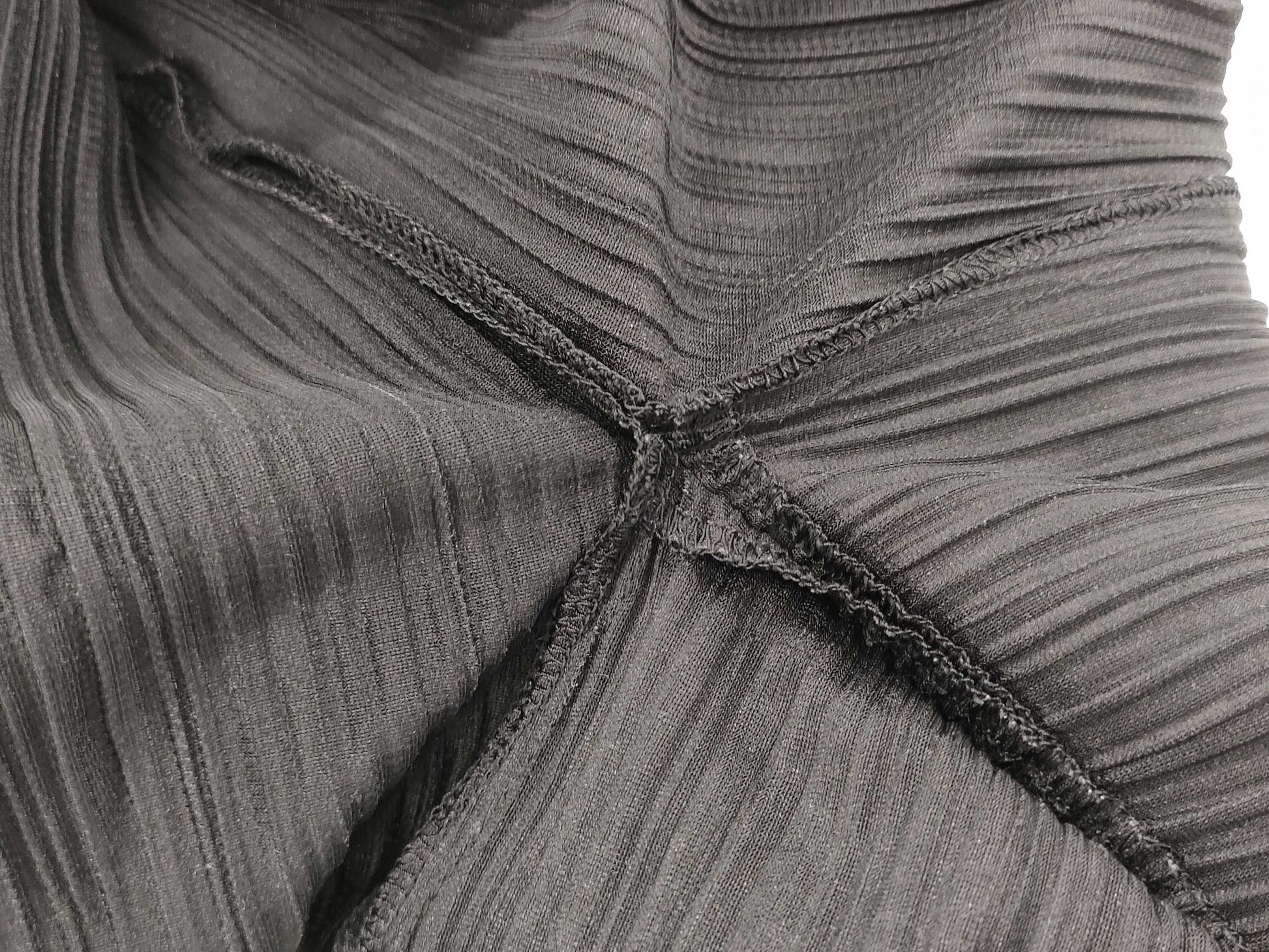 ISSEY MIYAKE black long-sleeved top