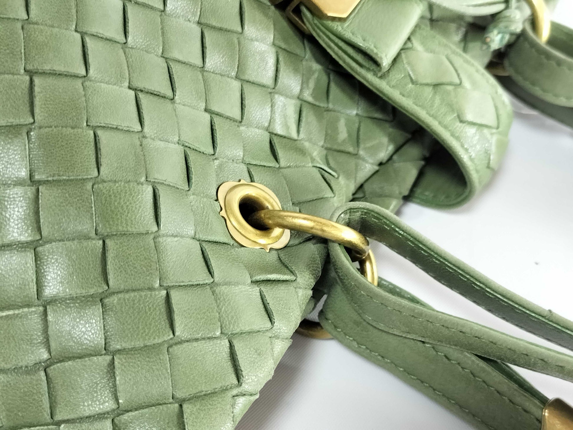 BOTTEGA VENETA Intrecciato Lock Intrecciato Hand/Moss Green Tote Bag