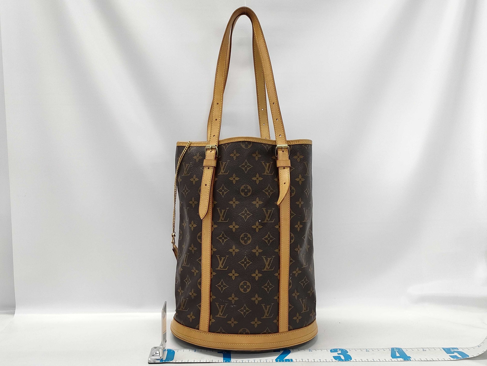 LOUIS VUITTON Monogram Bucket GM Tote Bag with Pouch