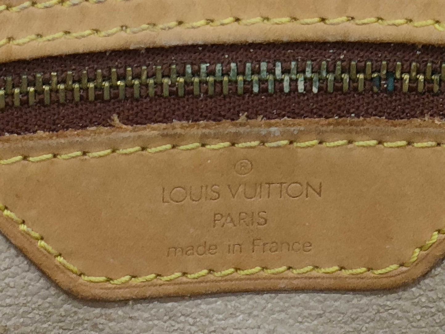 LOUIS VUITTON Monogram Bucket GM Tote Bag with Pouch