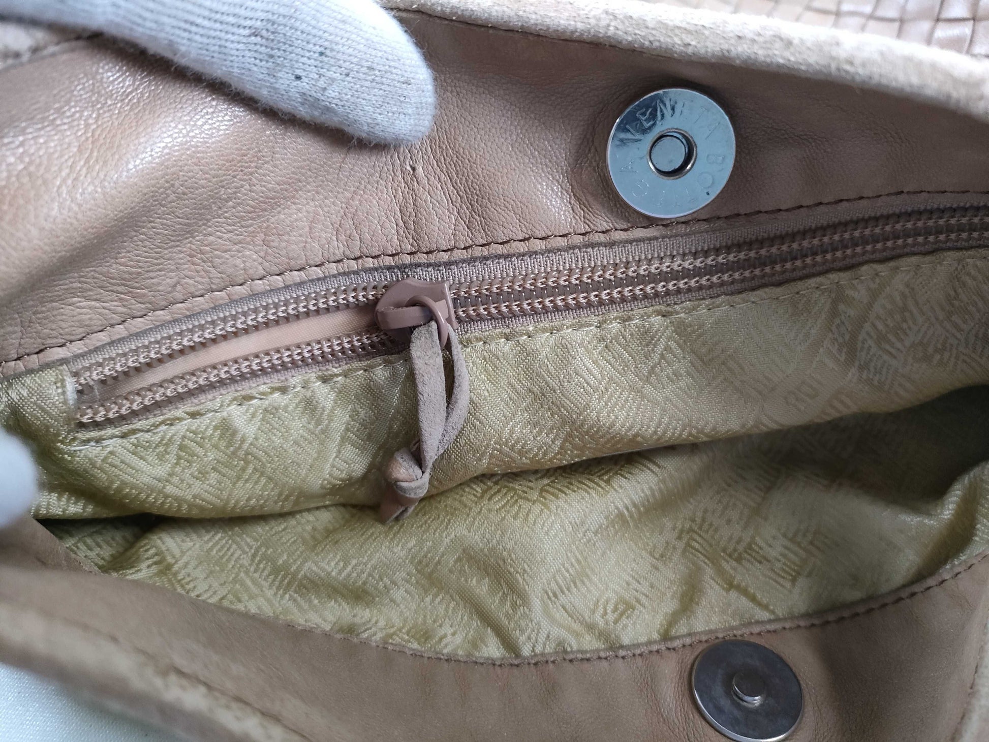BOTTEGA VENETA Intrecciato One-Shoulder Shoulder Bag