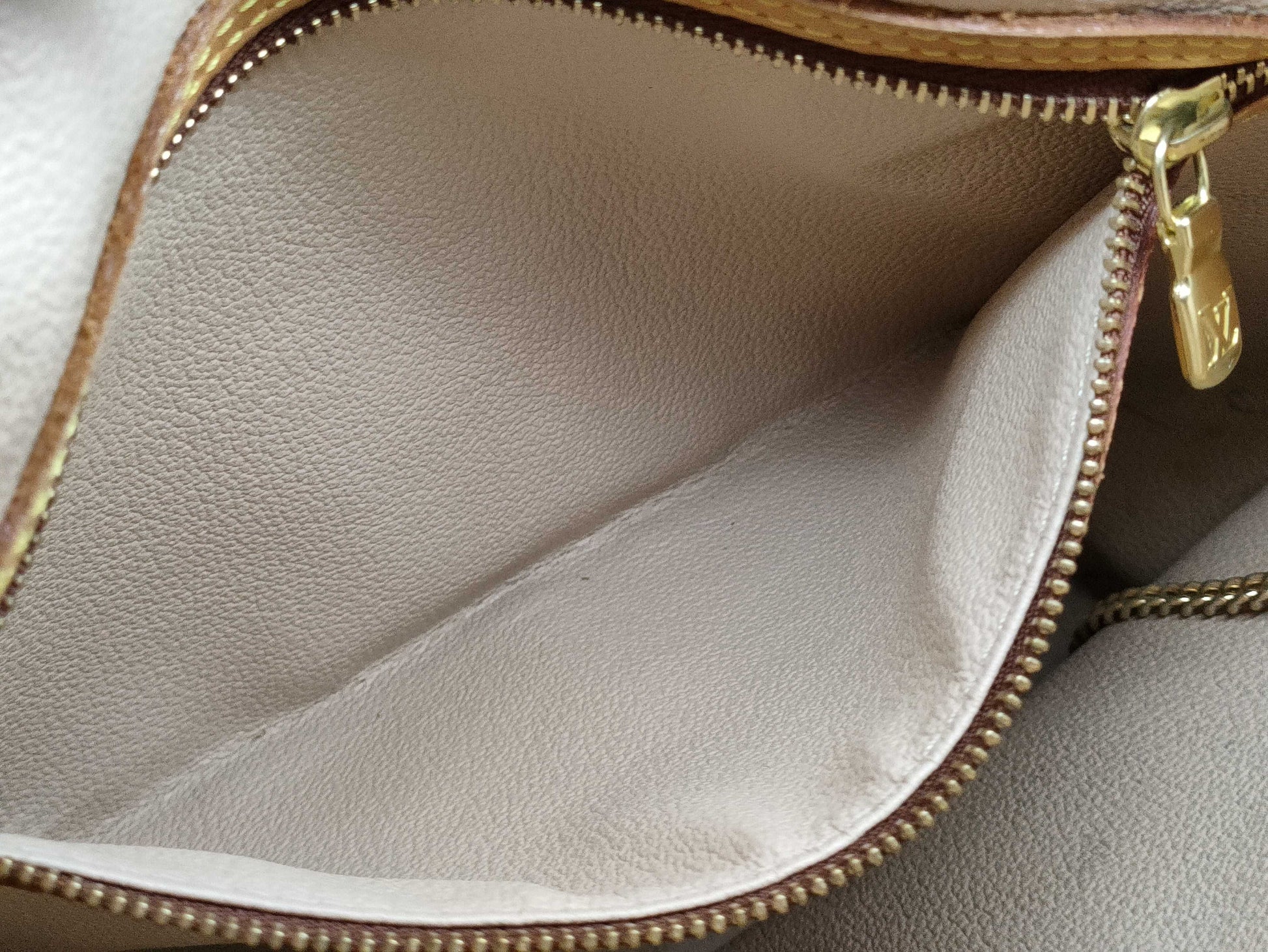 LOUIS VUITTON Monogram M42238 Petit Bucket Tote Bag 