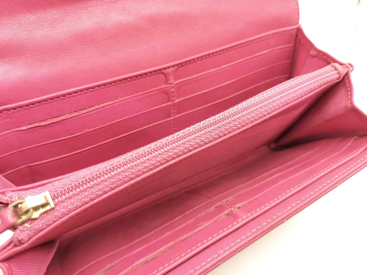 CHANEL [With sticker card] 18th series Lambskin Matelasse Bi-fold Long Wallet Pink Wallet