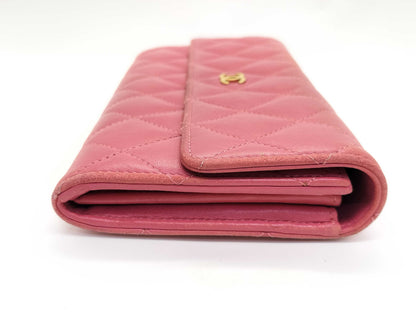CHANEL [With sticker card] 18th series Lambskin Matelasse Bi-fold Long Wallet Pink Wallet