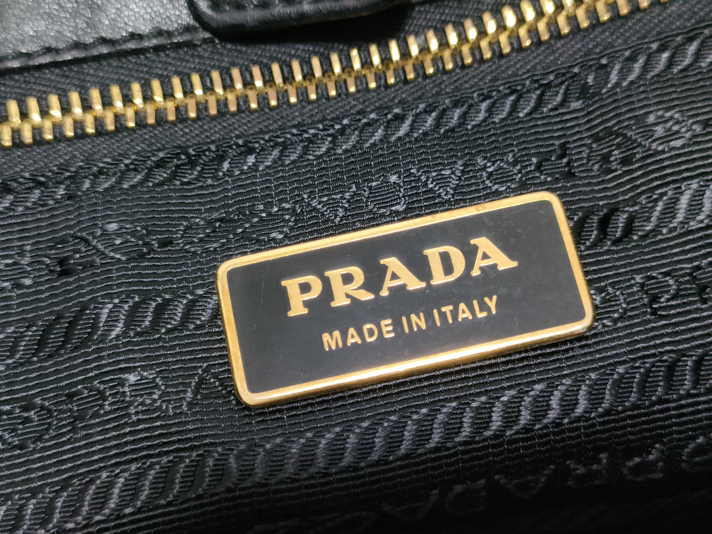 PRADA Prada Ribbon All Leather Black Handbag