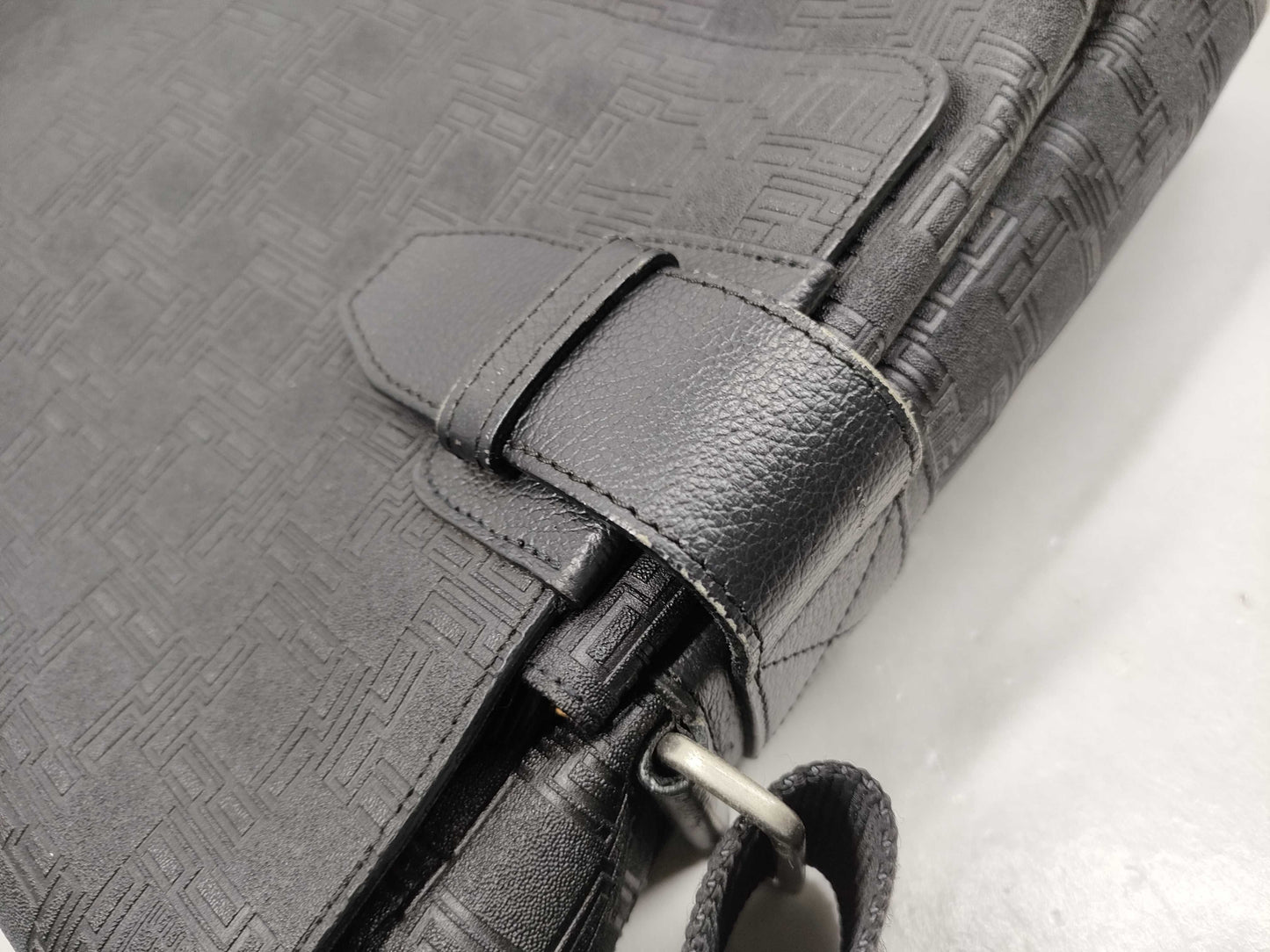 dunhill shoulder bag