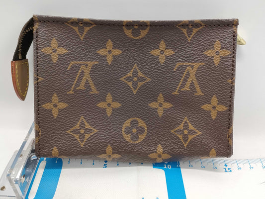LOUIS VUITTON Monogram M47546 Poche Toilette 15 Pouch