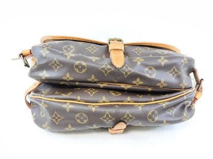 LOUIS VUITTON Monogram M42256 Saumur 30 Shoulder Bag