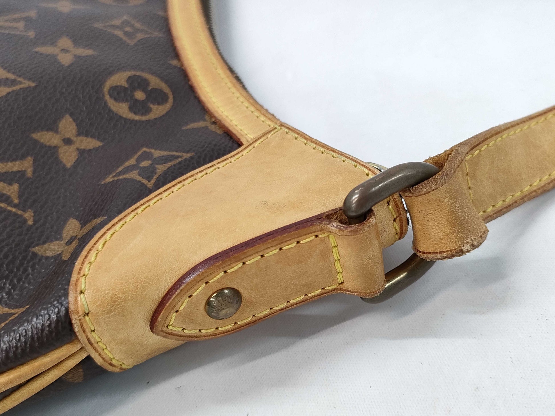 LOUIS VUITTON Monogram M56389 Odeon MM Shoulder Bag