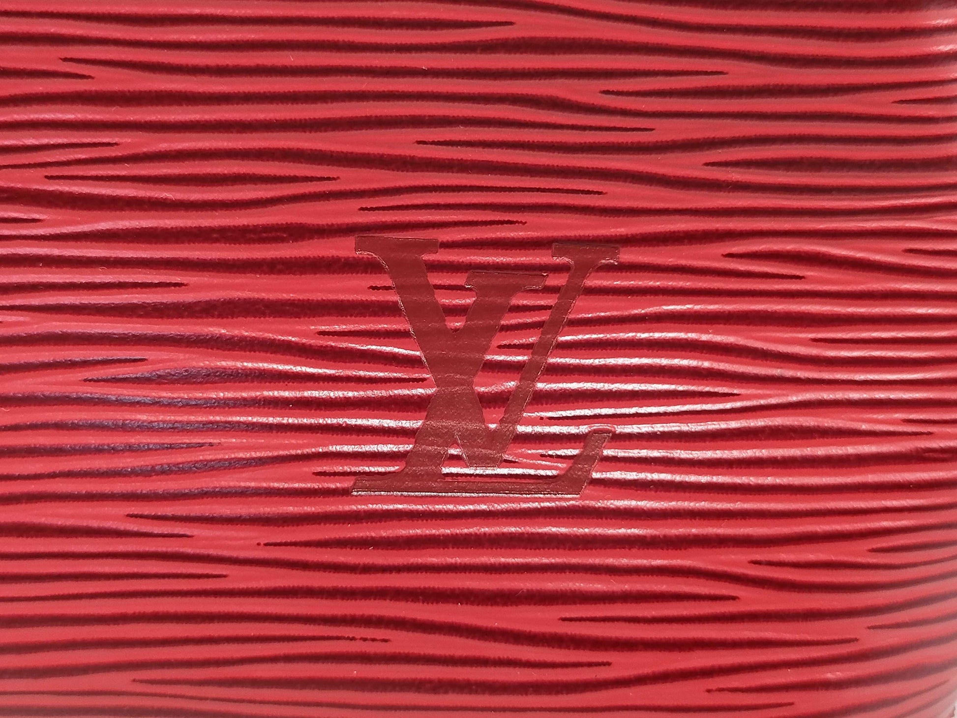 LOUIS VUITTON [Model Number] M44172 Epi M44107 Petit Noe Two-Tone Shoulder Bag