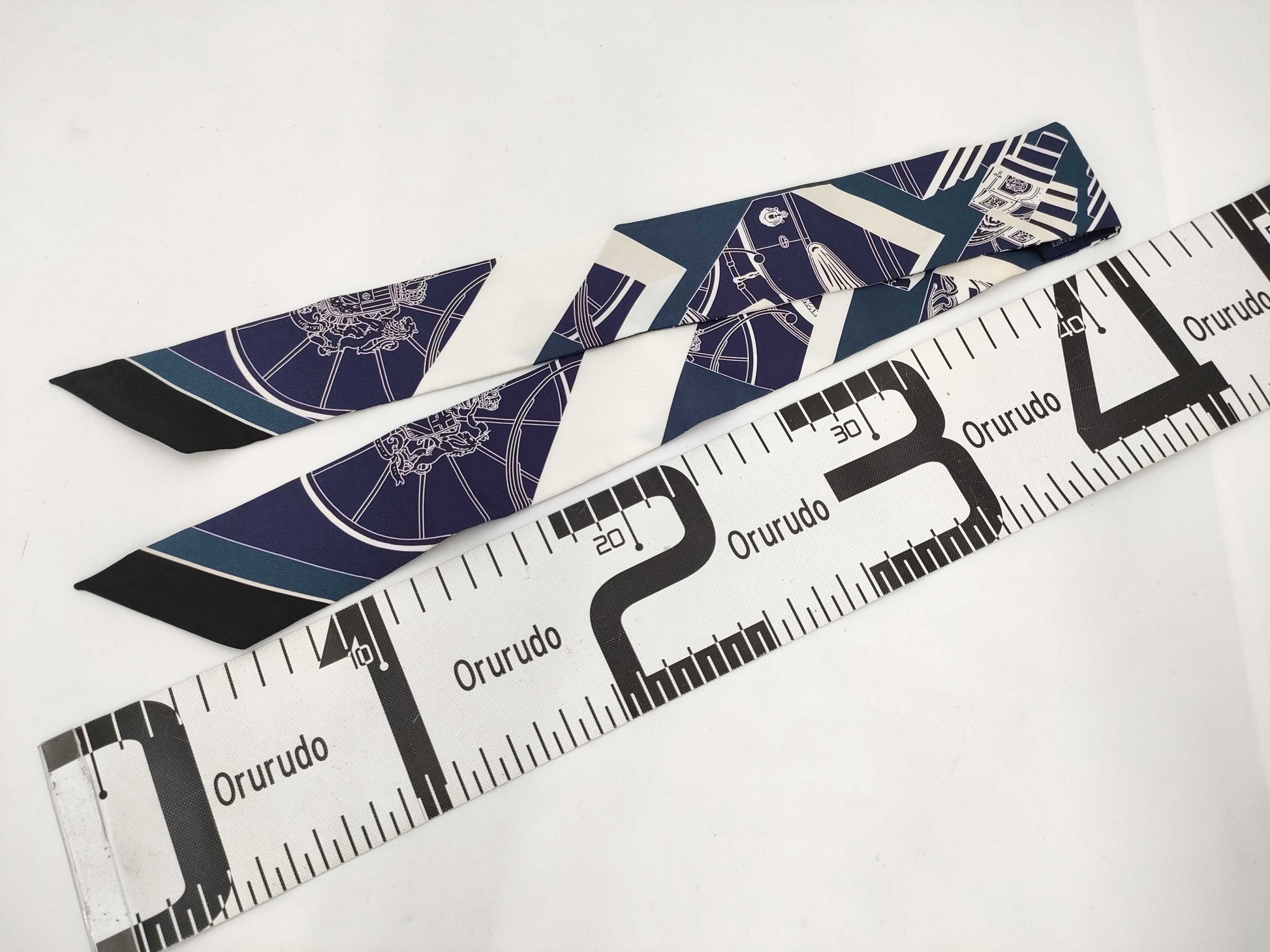 HERMES Twilly SPRINGS SPRINGS Scarf