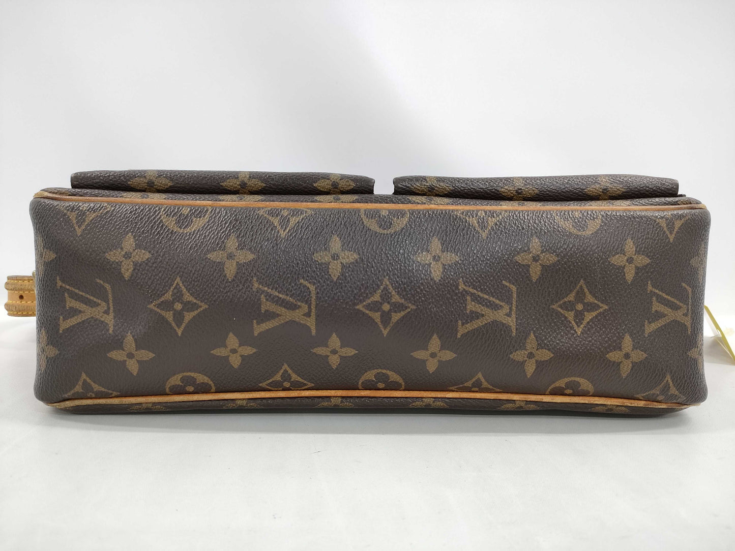 LOUIS VUITTON Monogram Viva Cite MM Shoulder Bag