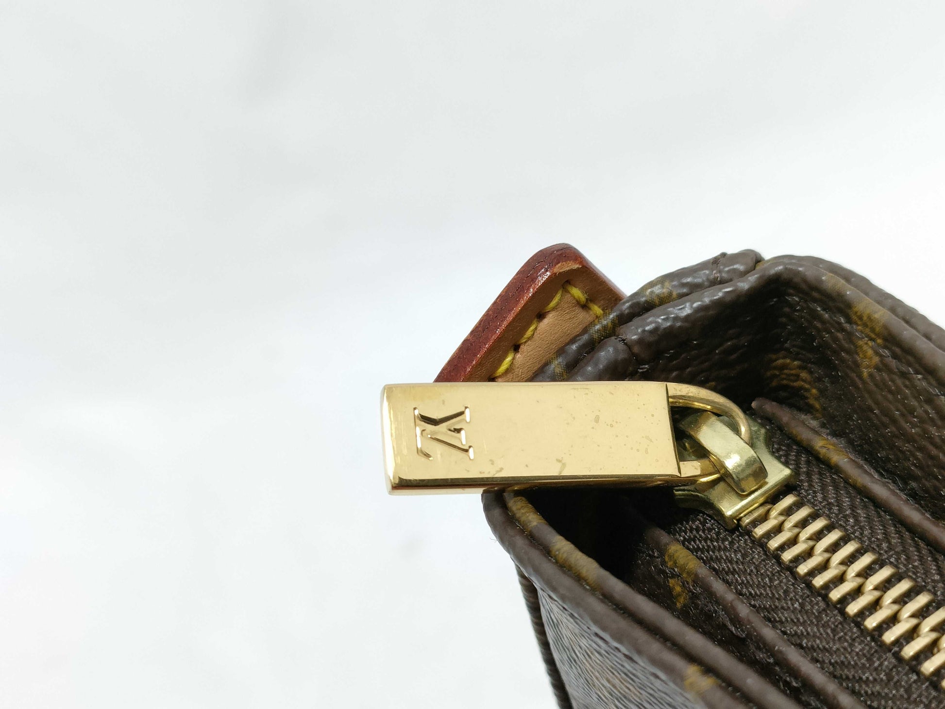 LOUIS VUITTON Monogram M51146 Looping MM Shoulder Bag
