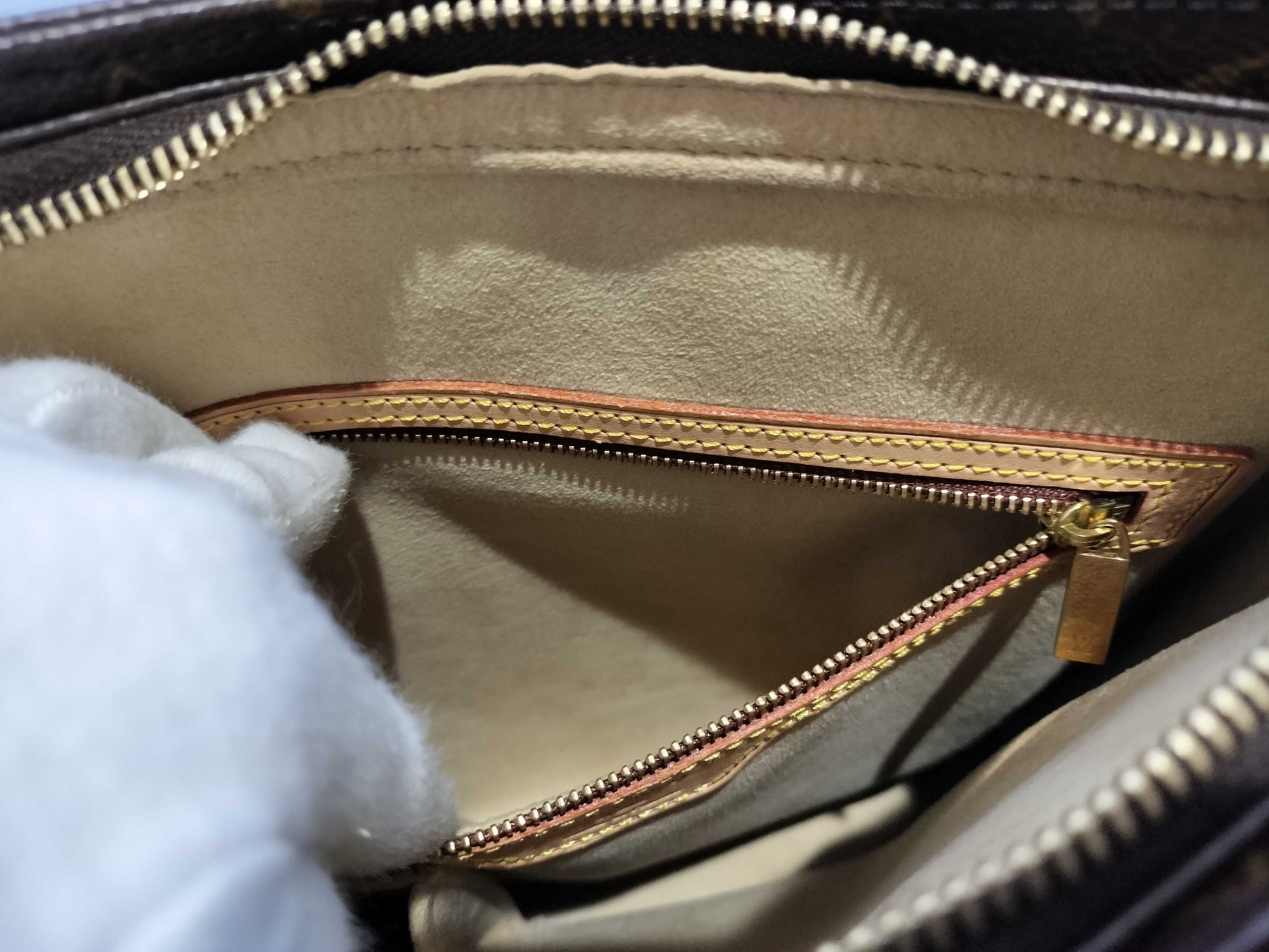 LOUIS VUITTON RFID Unverifiable DU1004 Monogram M51145 Looping GM Shoulder Bag