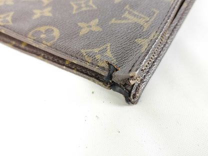 LOUIS VUITTON Unidentified Monogram Poche Toilette 26 Pouch