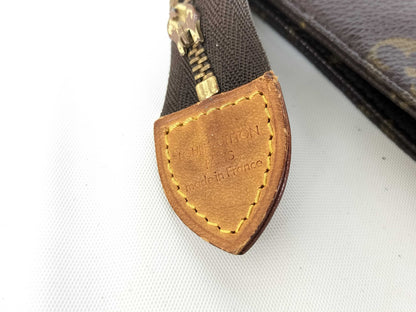 LOUIS VUITTON Unidentified Monogram Poche Toilette 26 Pouch