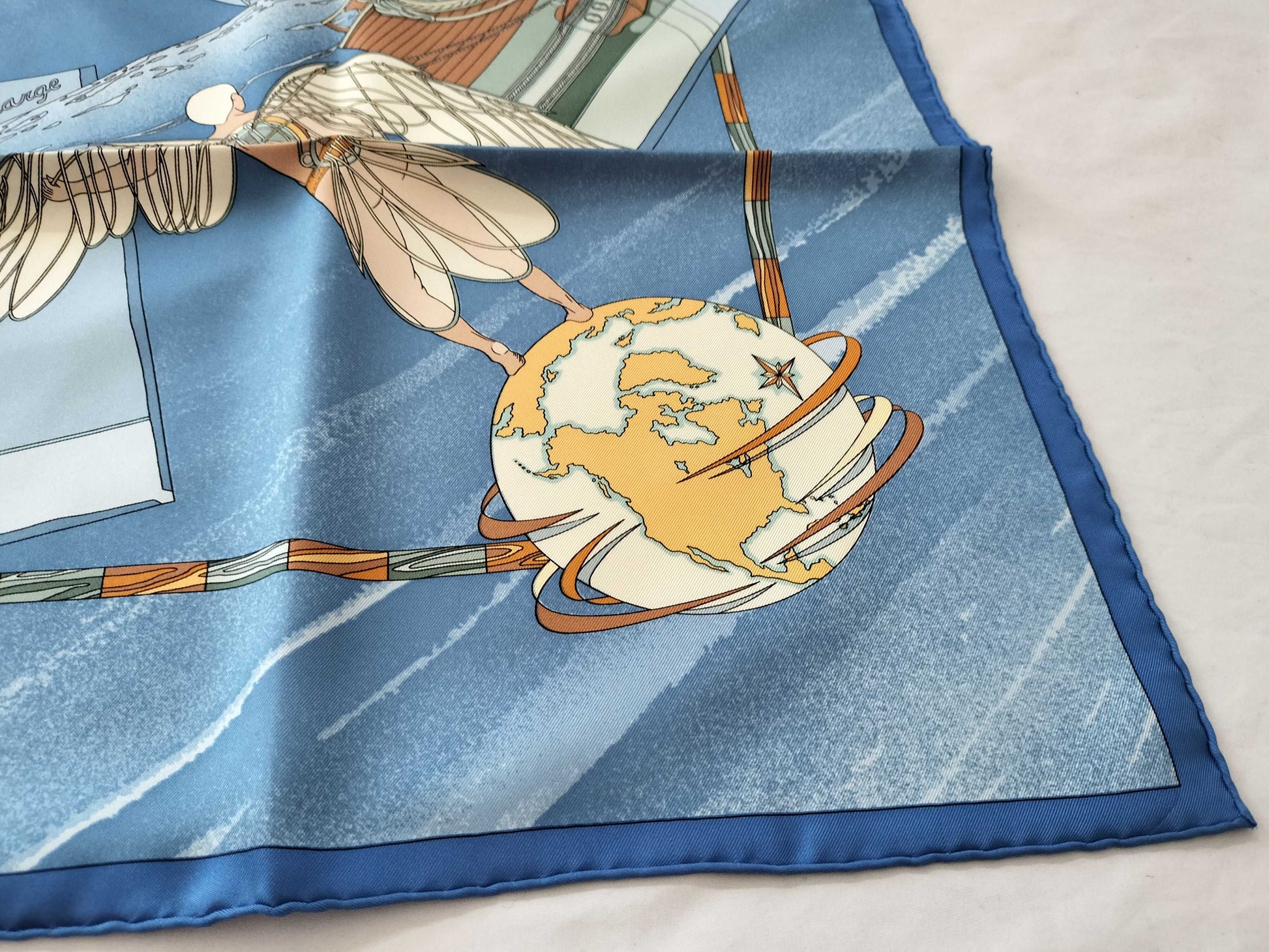 HERMES Carré 90 FACE AU LARGE Scarf