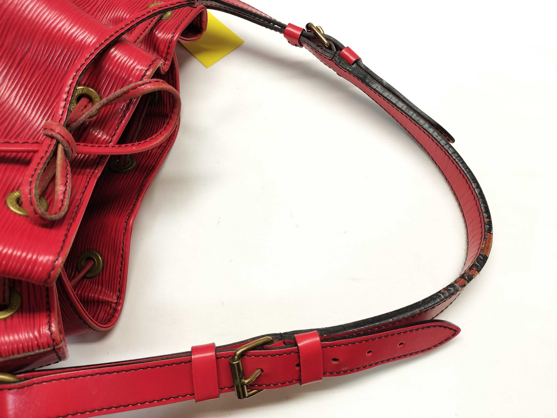 LOUIS VUITTON M44007 Epi Noe Shoulder Bag