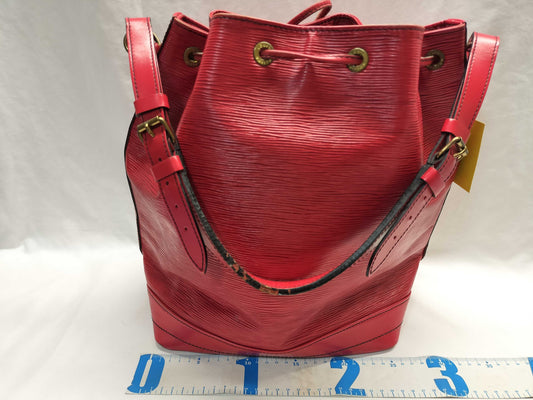 LOUIS VUITTON M44007 Epi Noe Shoulder Bag