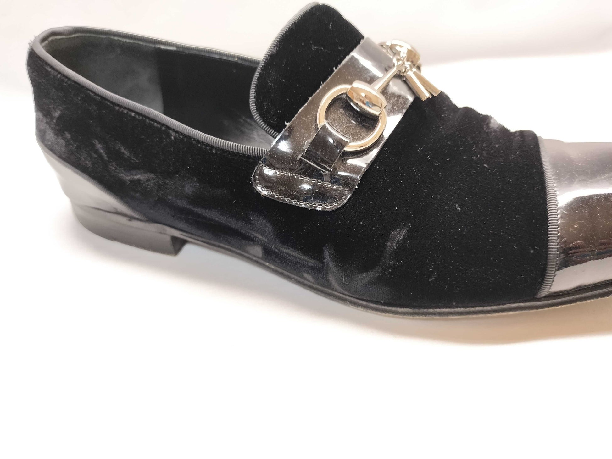 GUCCI Velour x Enamel Horsebit Loafers