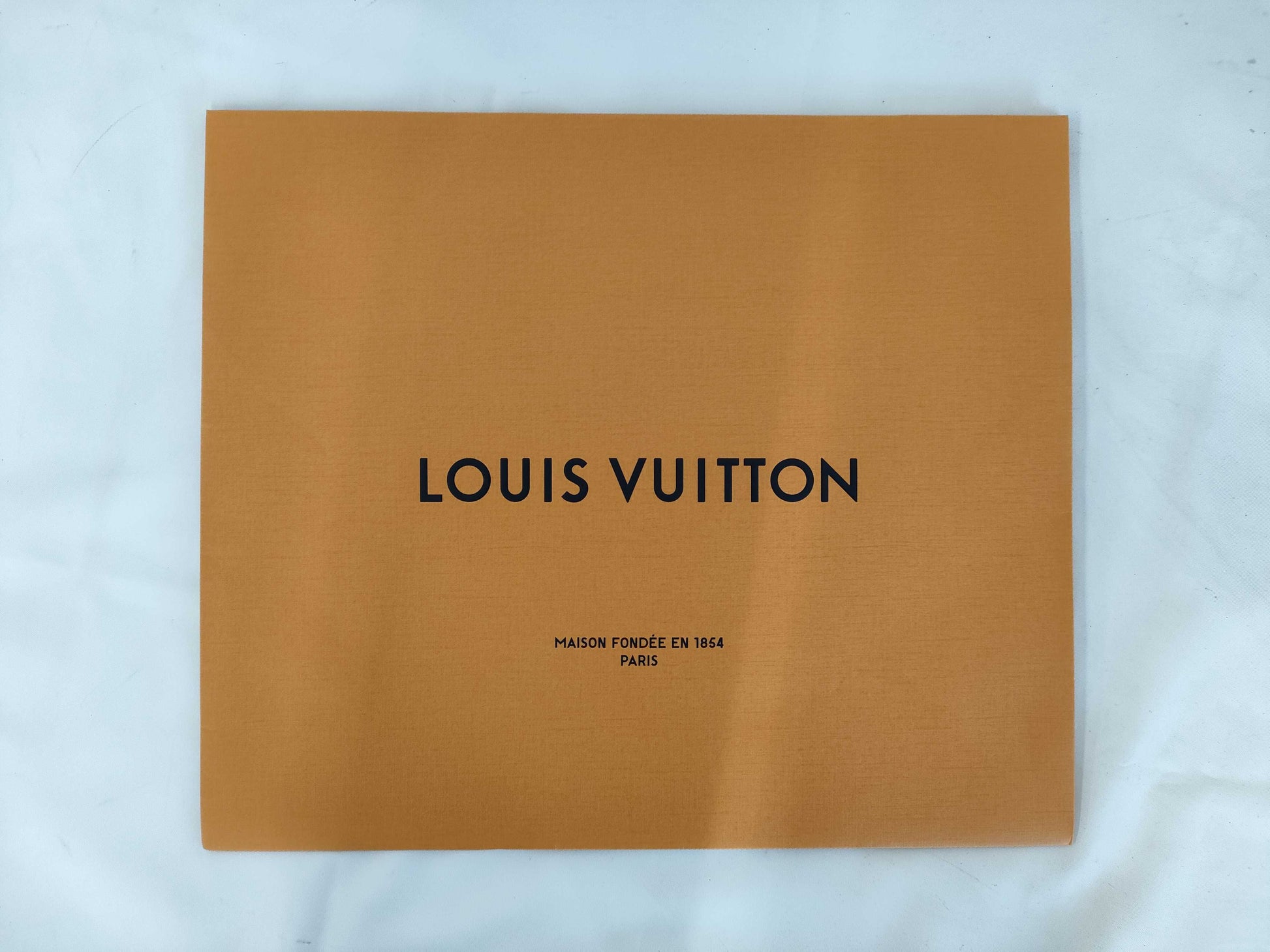 Hermes / Chanel: Empty boxes, paper bags, dust bags, bulk brand empty boxes, bulk brand empty boxes 