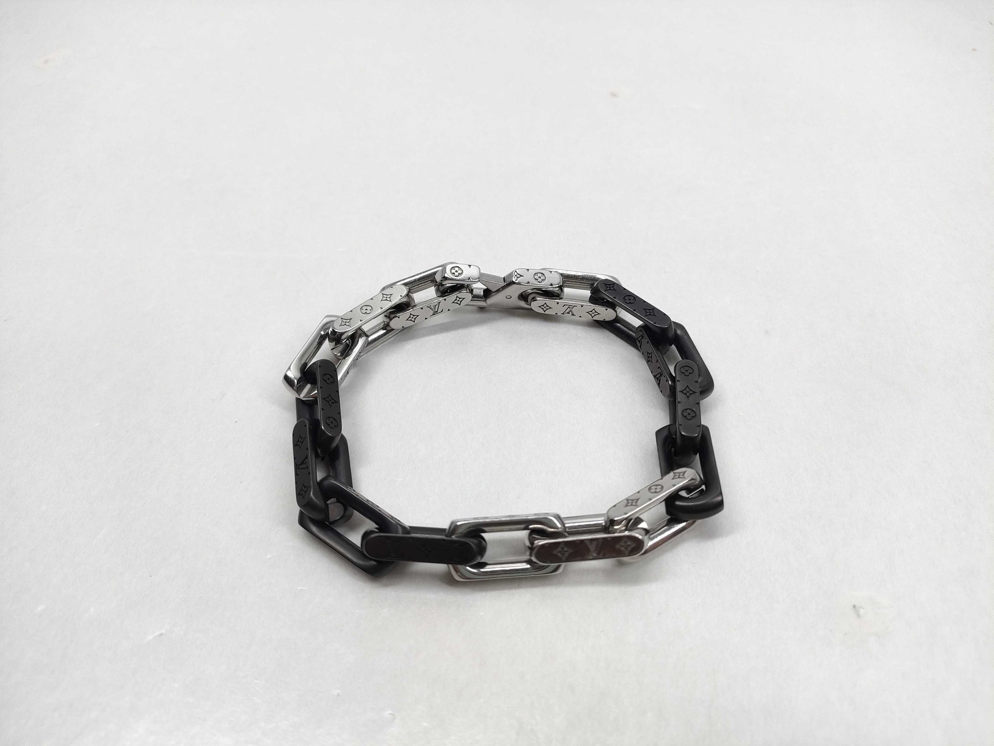 LOUIS VUITTON LE1212 Monogram M00686 Bracelet Bracelet/Bangle