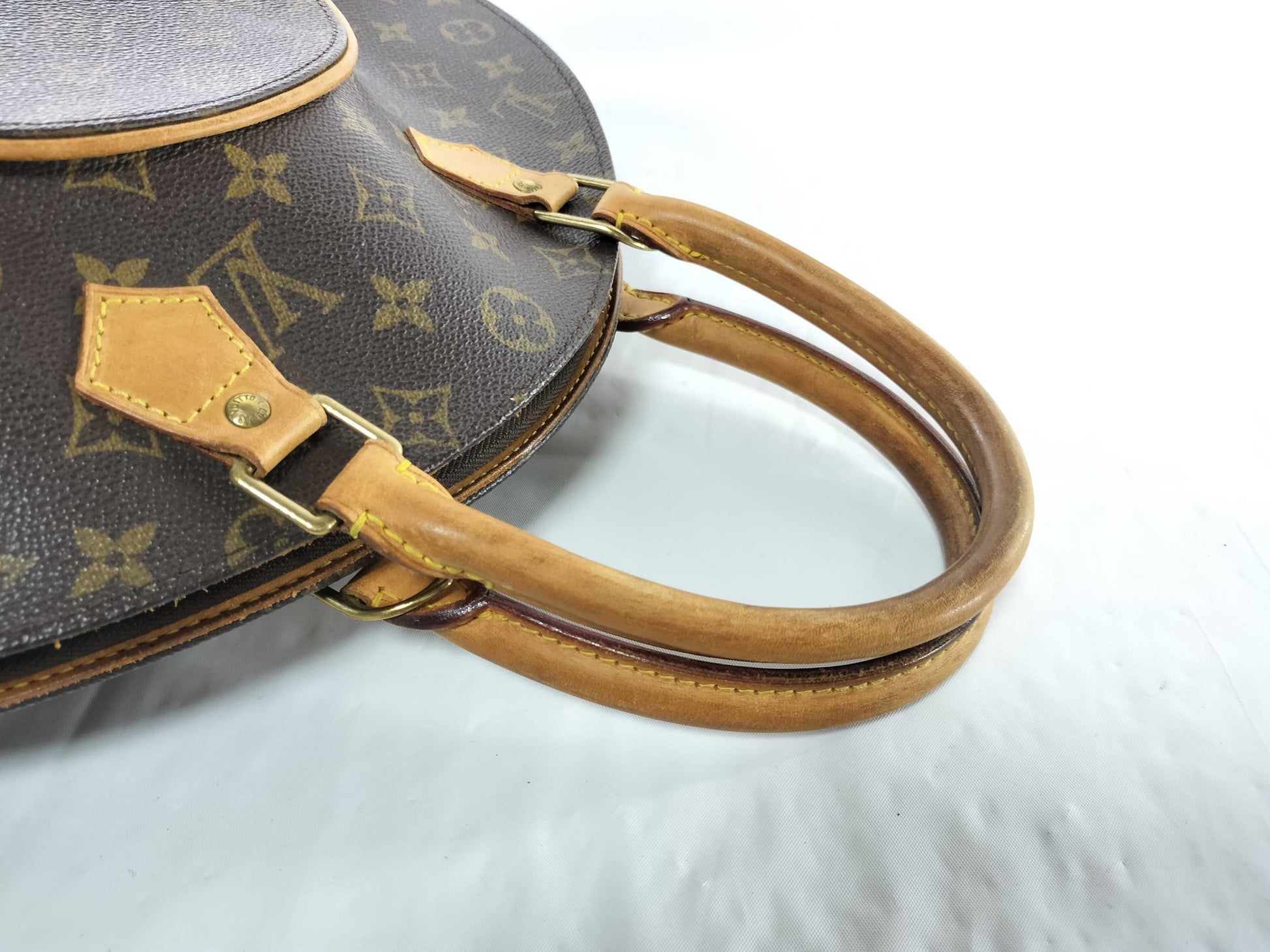 LOUIS VUITTON Monogram Ellipse Handbag
