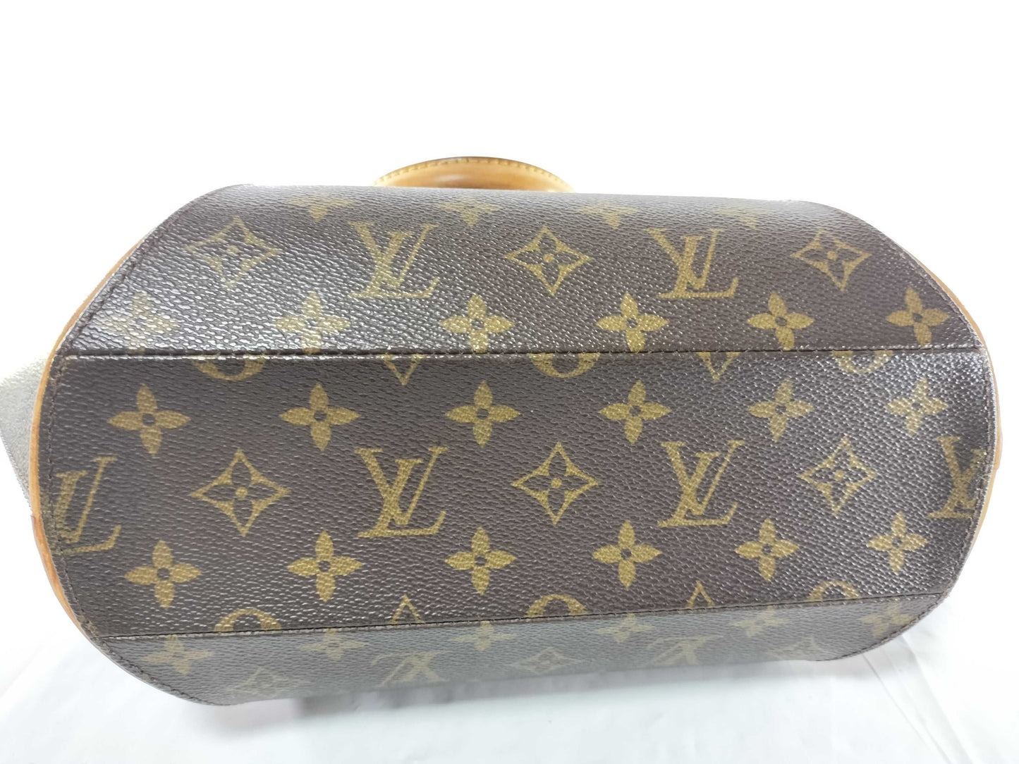 LOUIS VUITTON Monogram Ellipse Handbag