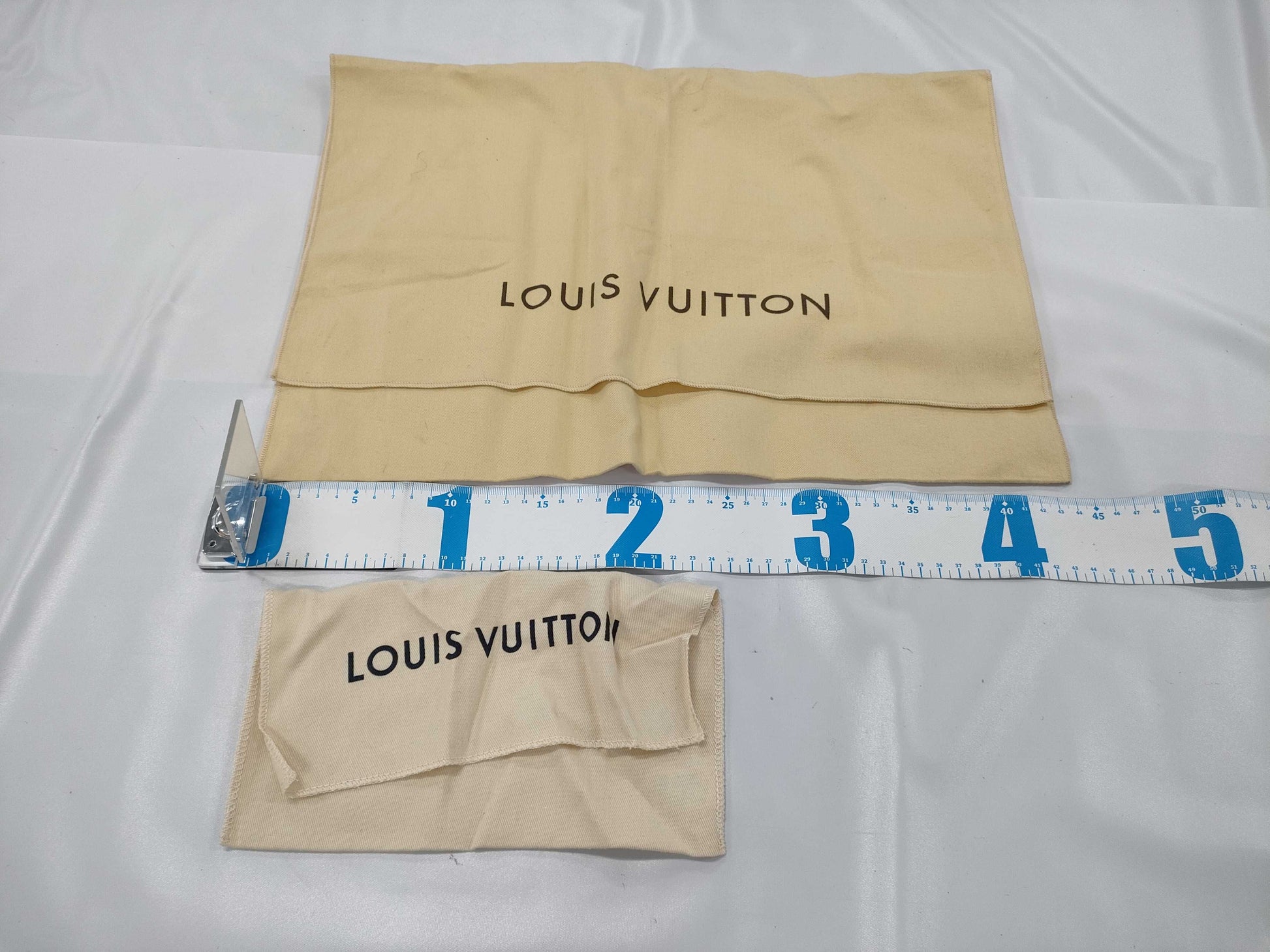 LOUIS VUITTON Dust Bag Set and Other Accessories