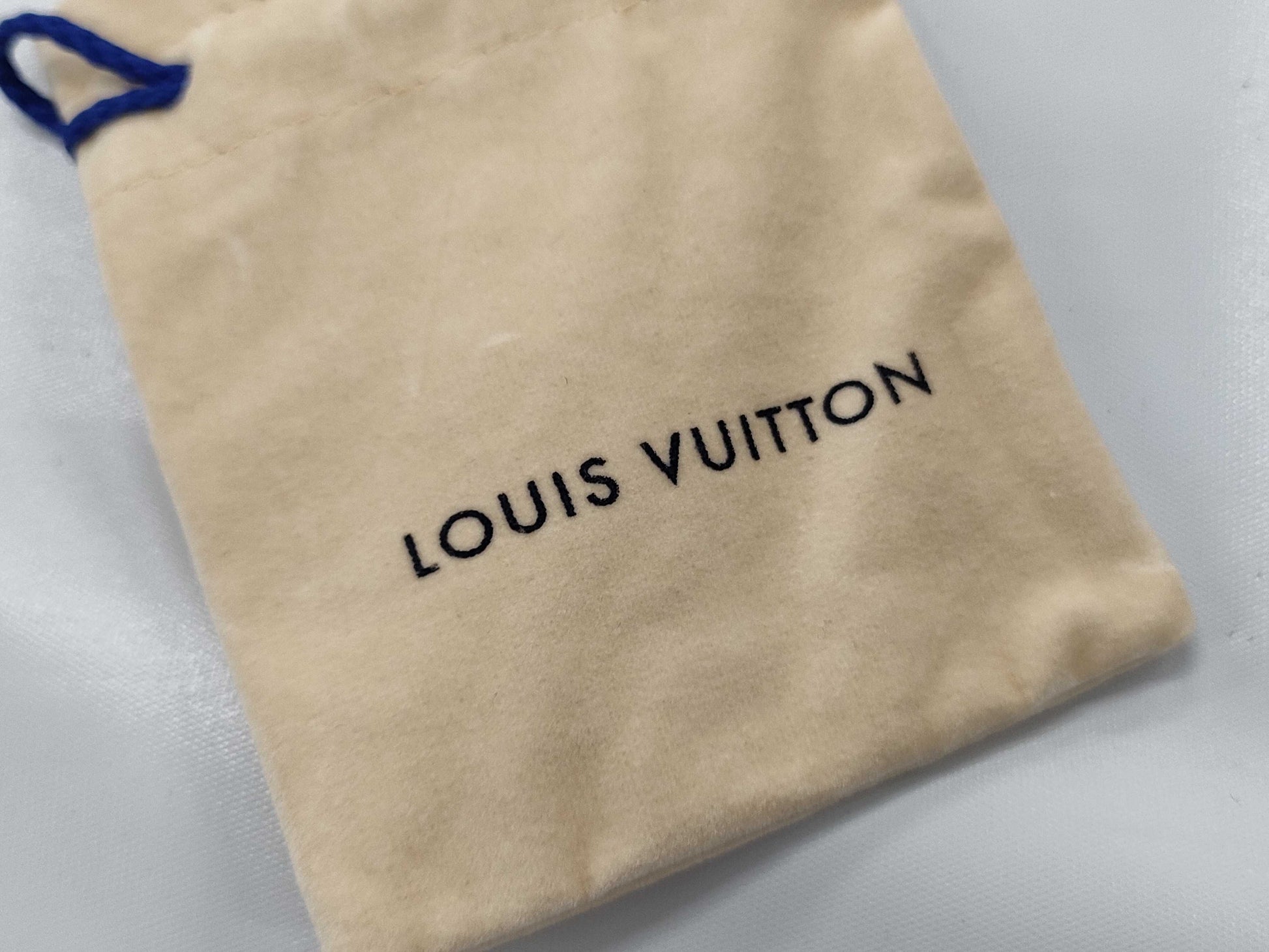 LOUIS VUITTON Dust Bag Set and Other Accessories
