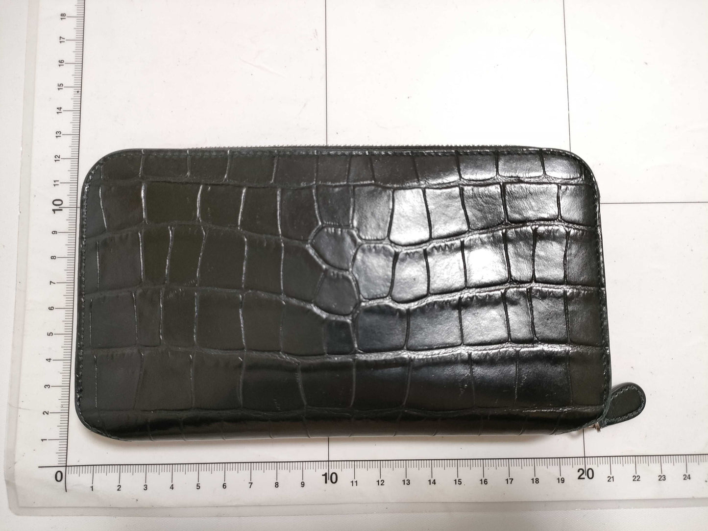 BALENCIAGA Round Zipper Embossed Wallet