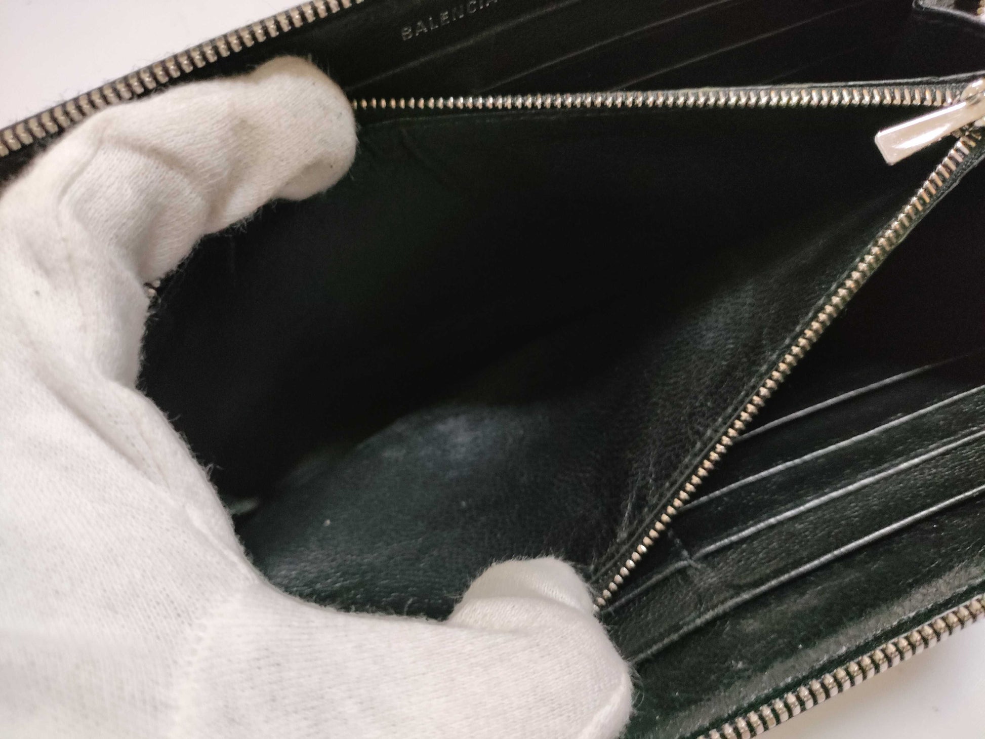 BALENCIAGA Round Zipper Embossed Wallet