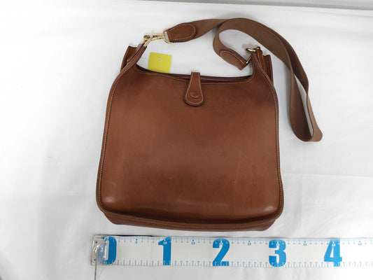 HERMES Evelyn IPM Vache Shoulder Bag