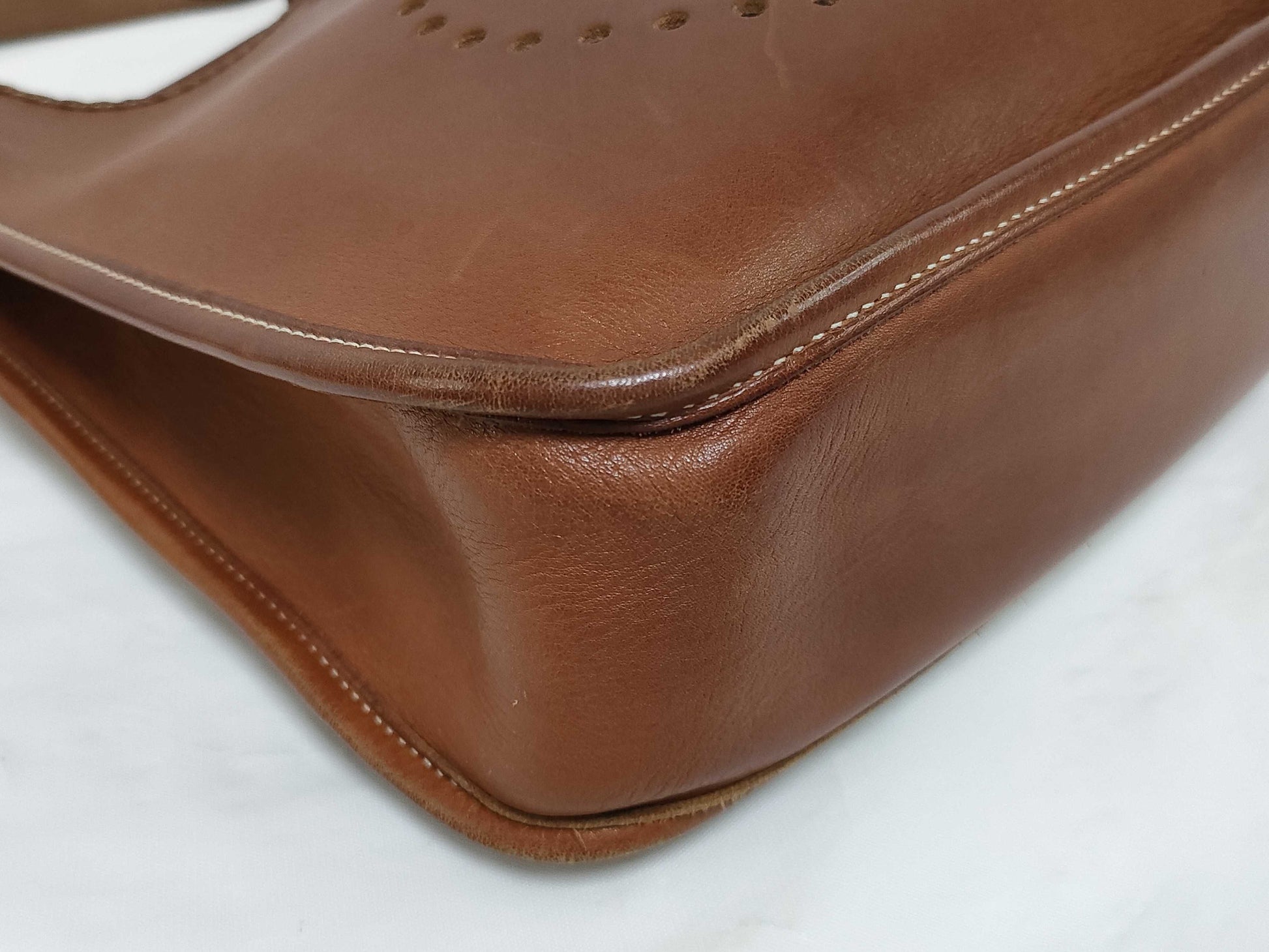 HERMES Evelyn IPM Vache Shoulder Bag