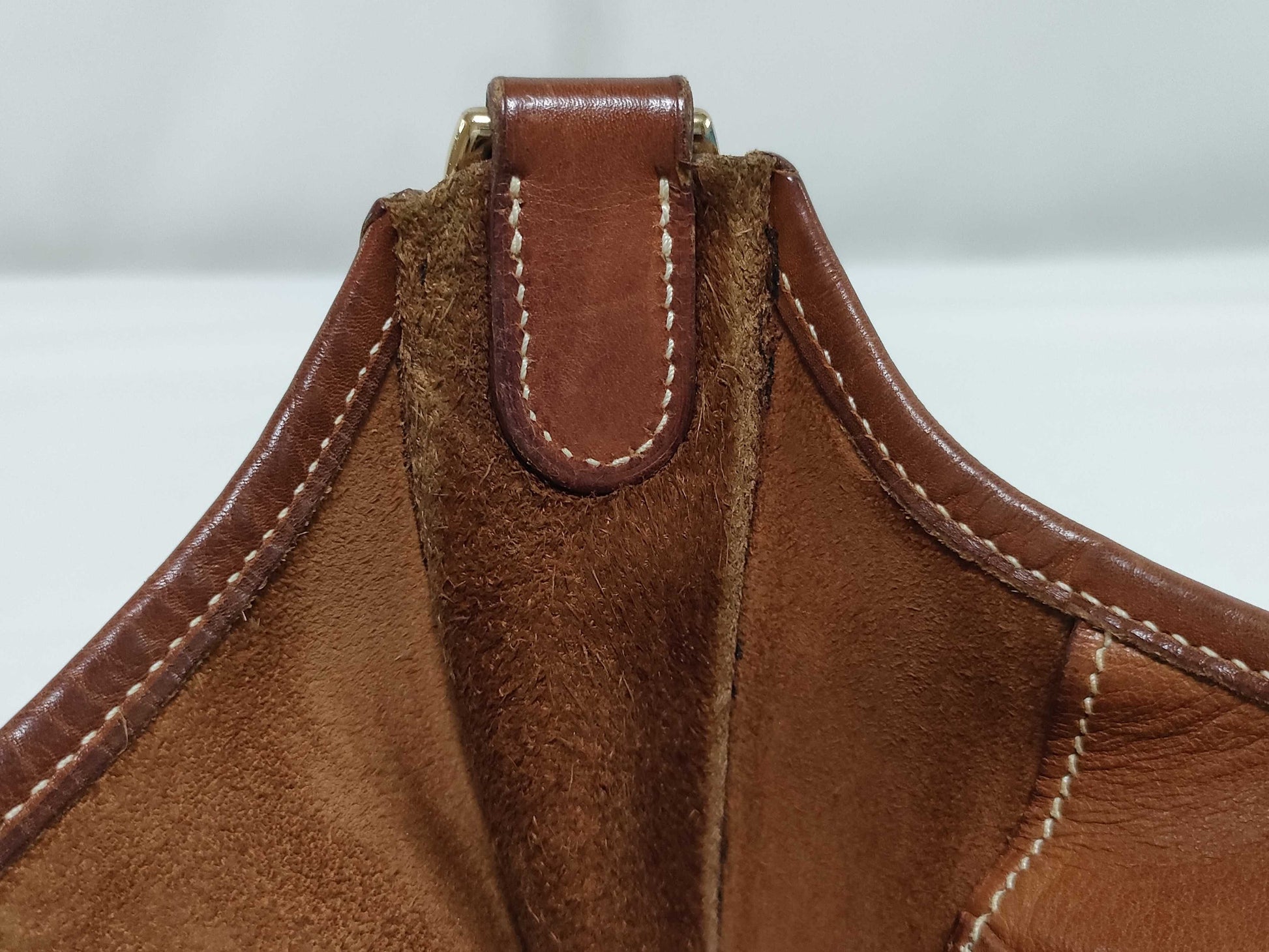 HERMES Evelyn IPM Vache Shoulder Bag