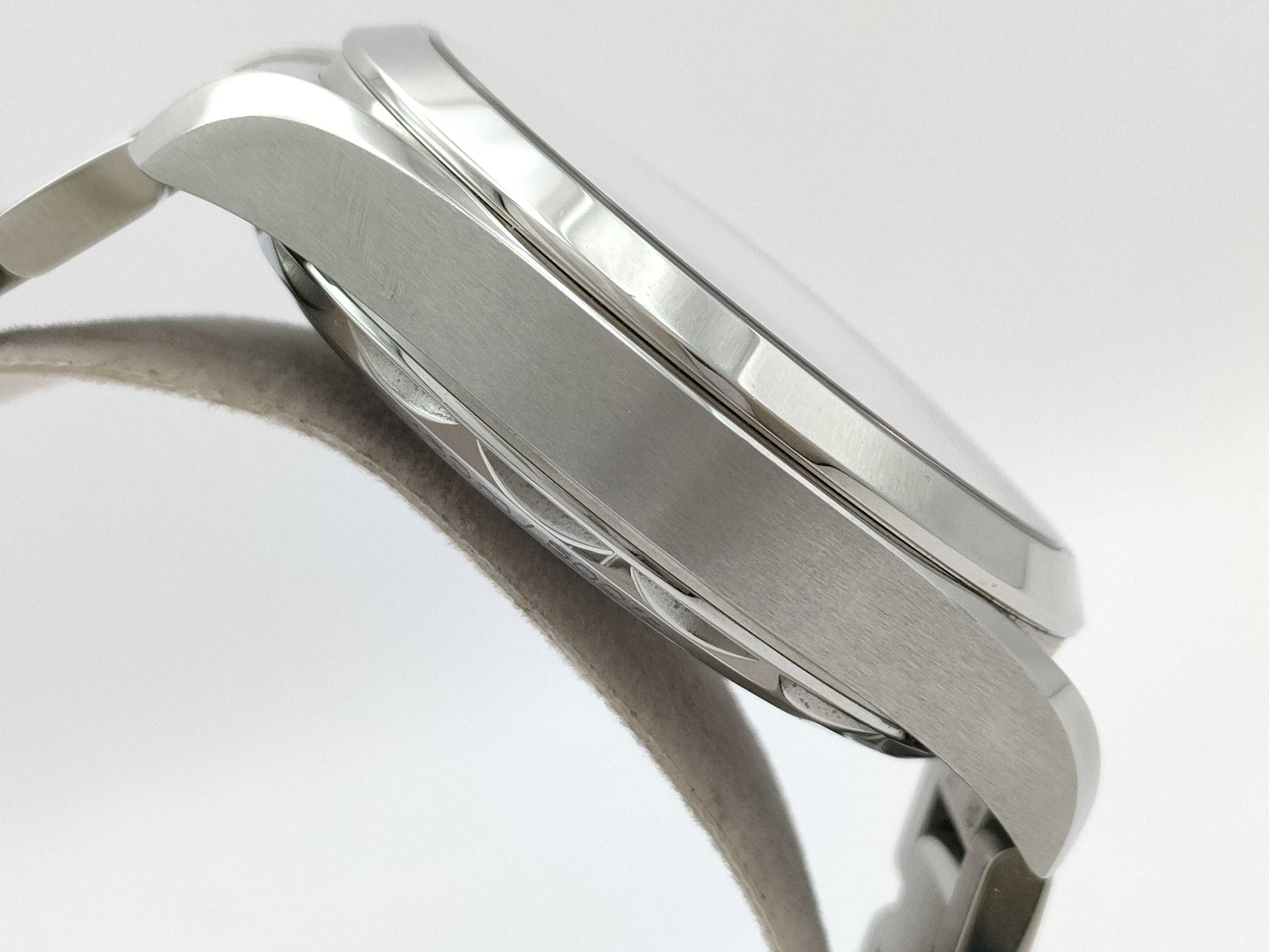 OMEGA 220.10.41.21.06.001 89160425 Automatic Men's Watch